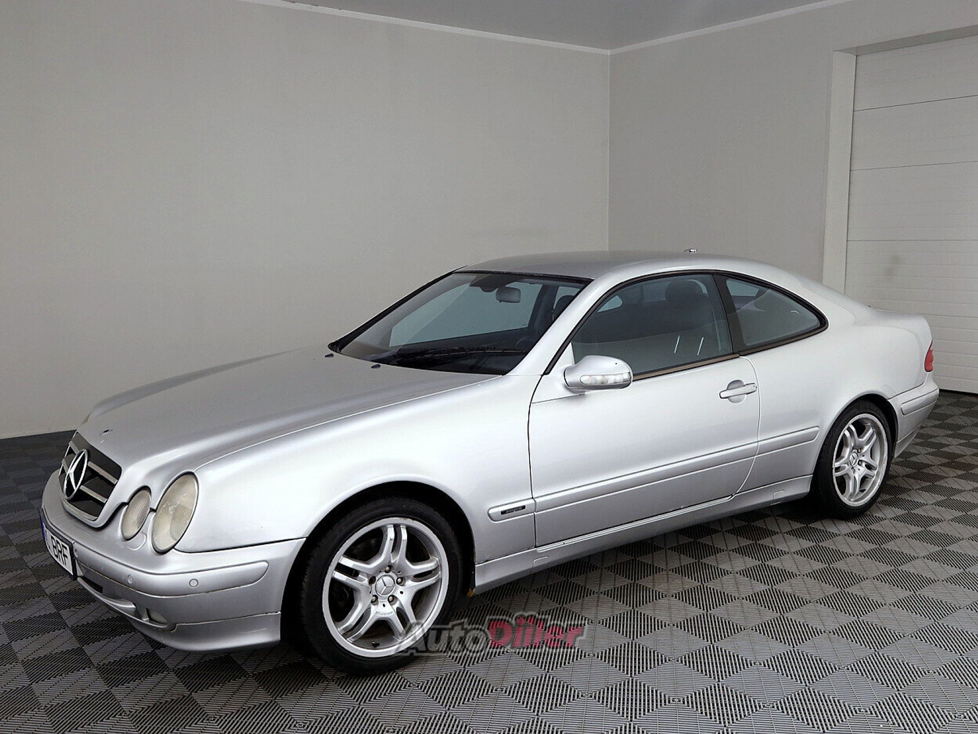 Mercedes-Benz CLK 320 3.2 160kW 2000, kuva 2/10