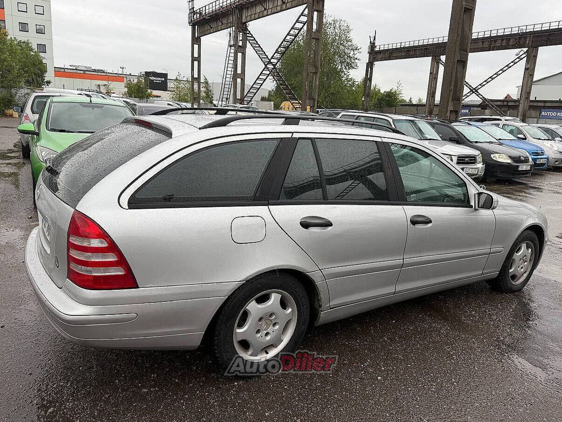 Mercedes-Benz C 180 1.8 105kW 2002, kuva 3/7