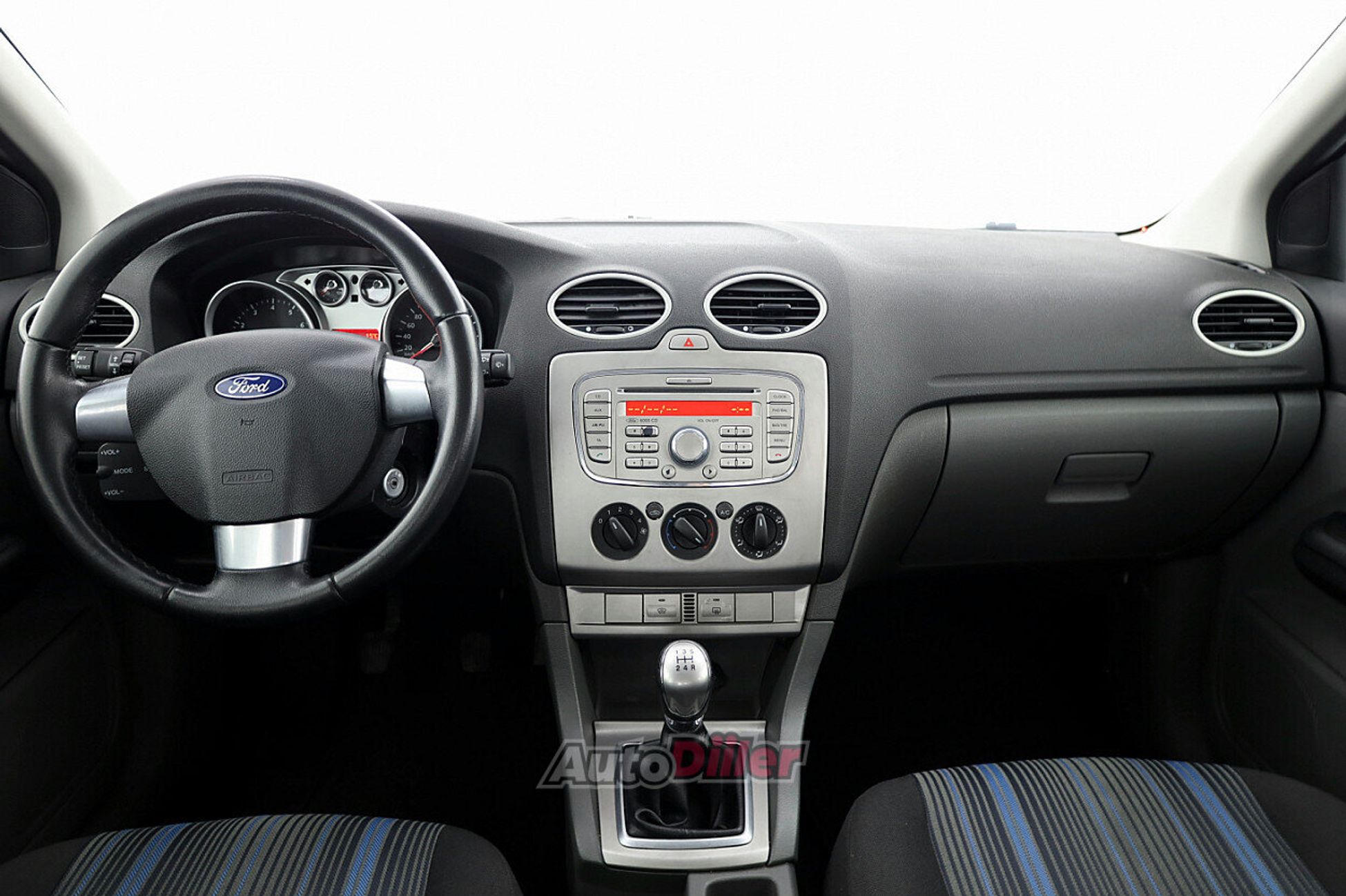 Ford Focus 1.6 74kW 2008, photo 5/7