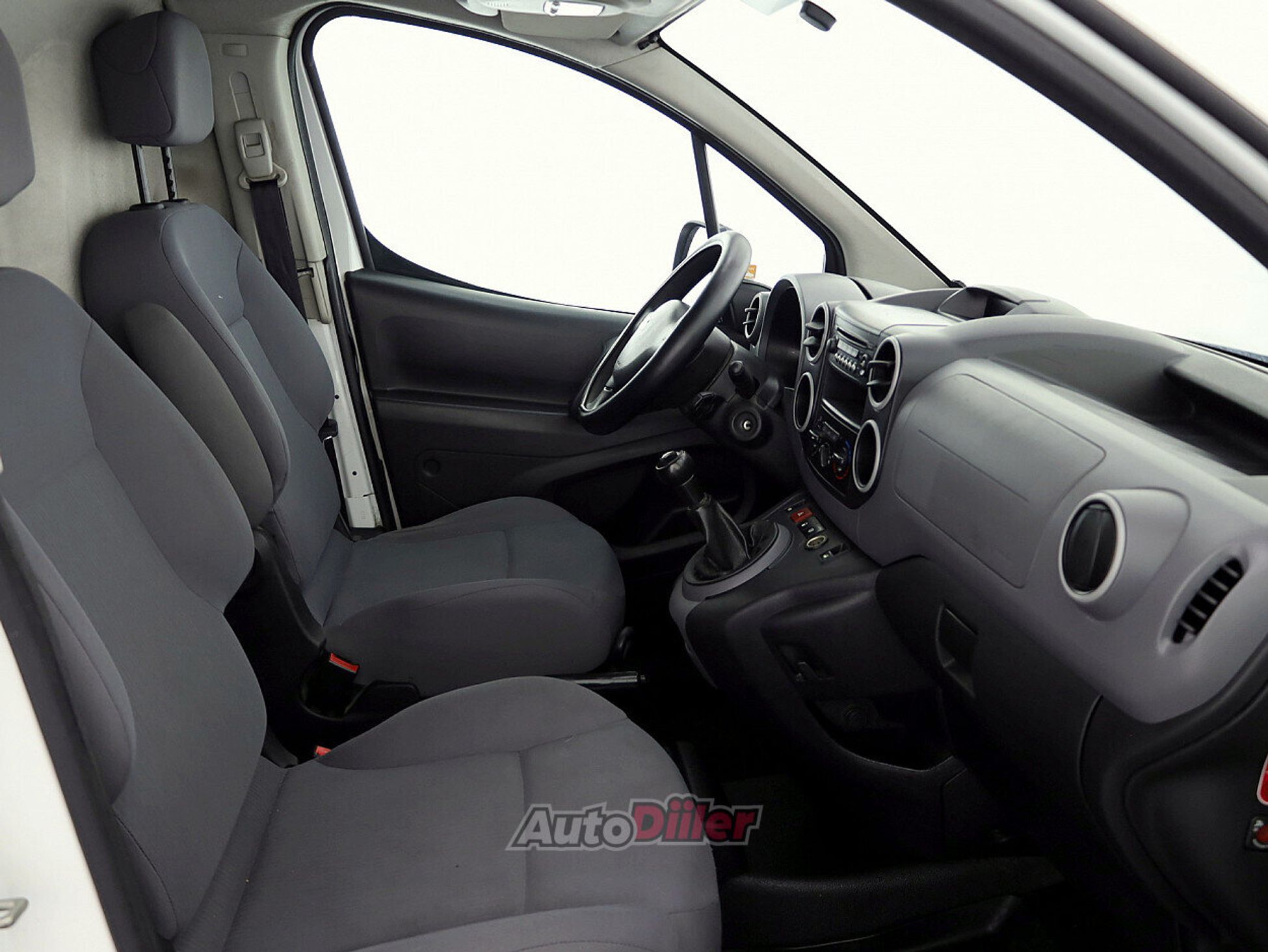 Peugeot Partner 1.6 55kW 2016, kuva 6/8