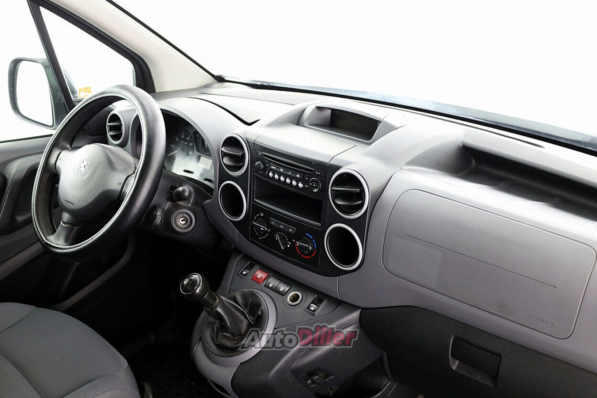 Peugeot Partner 1.6 55kW 2016, kuva 5/8