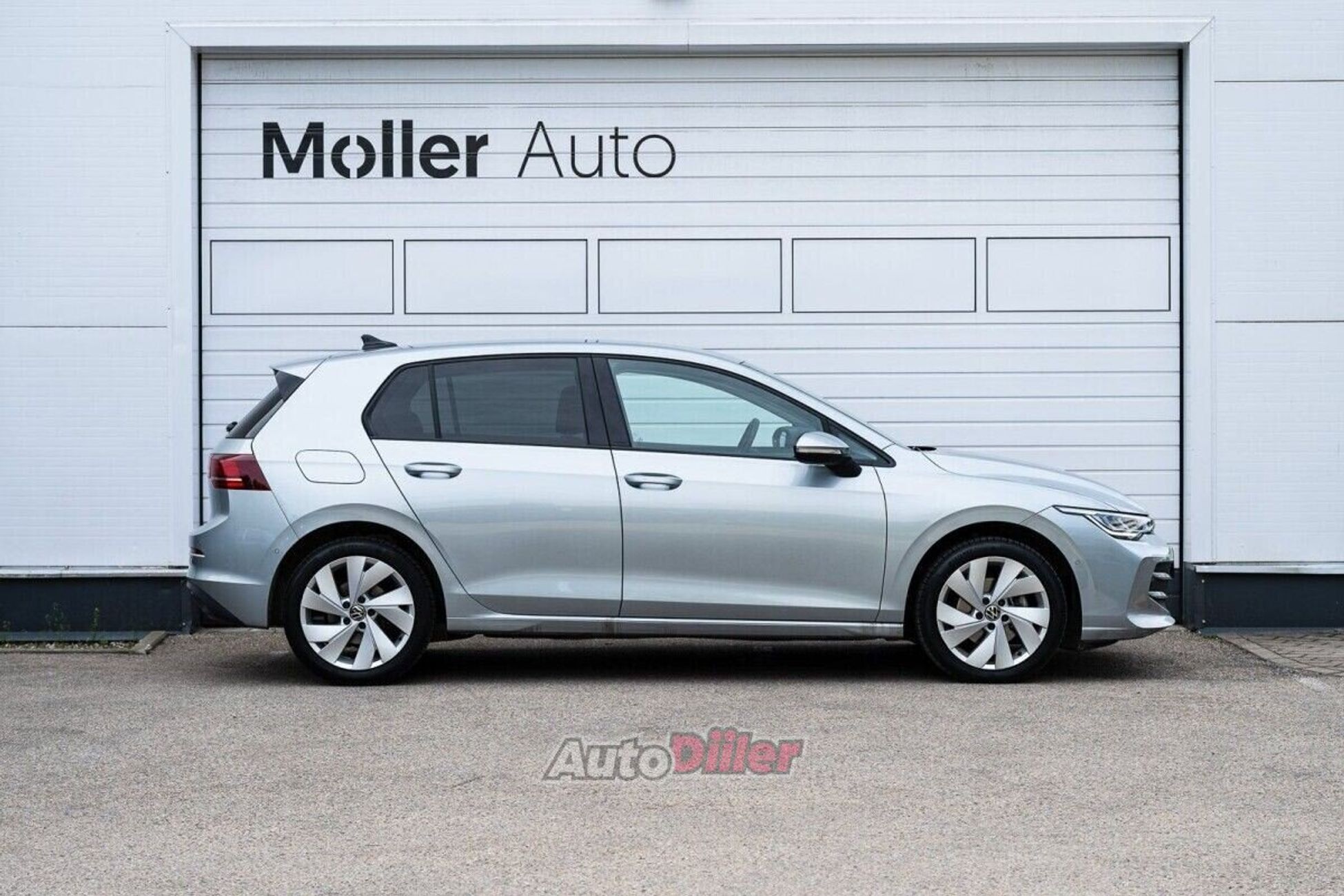 Volkswagen Golf 2.0 110kW 2025, photo 5/10