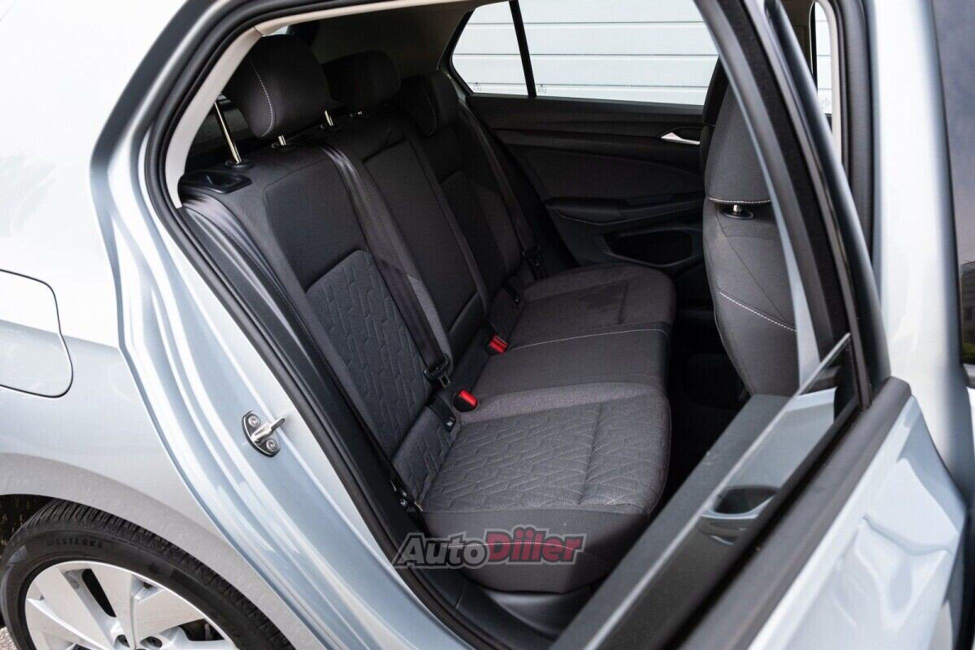 Volkswagen Golf 2.0 110kW 2025, photo 7/10
