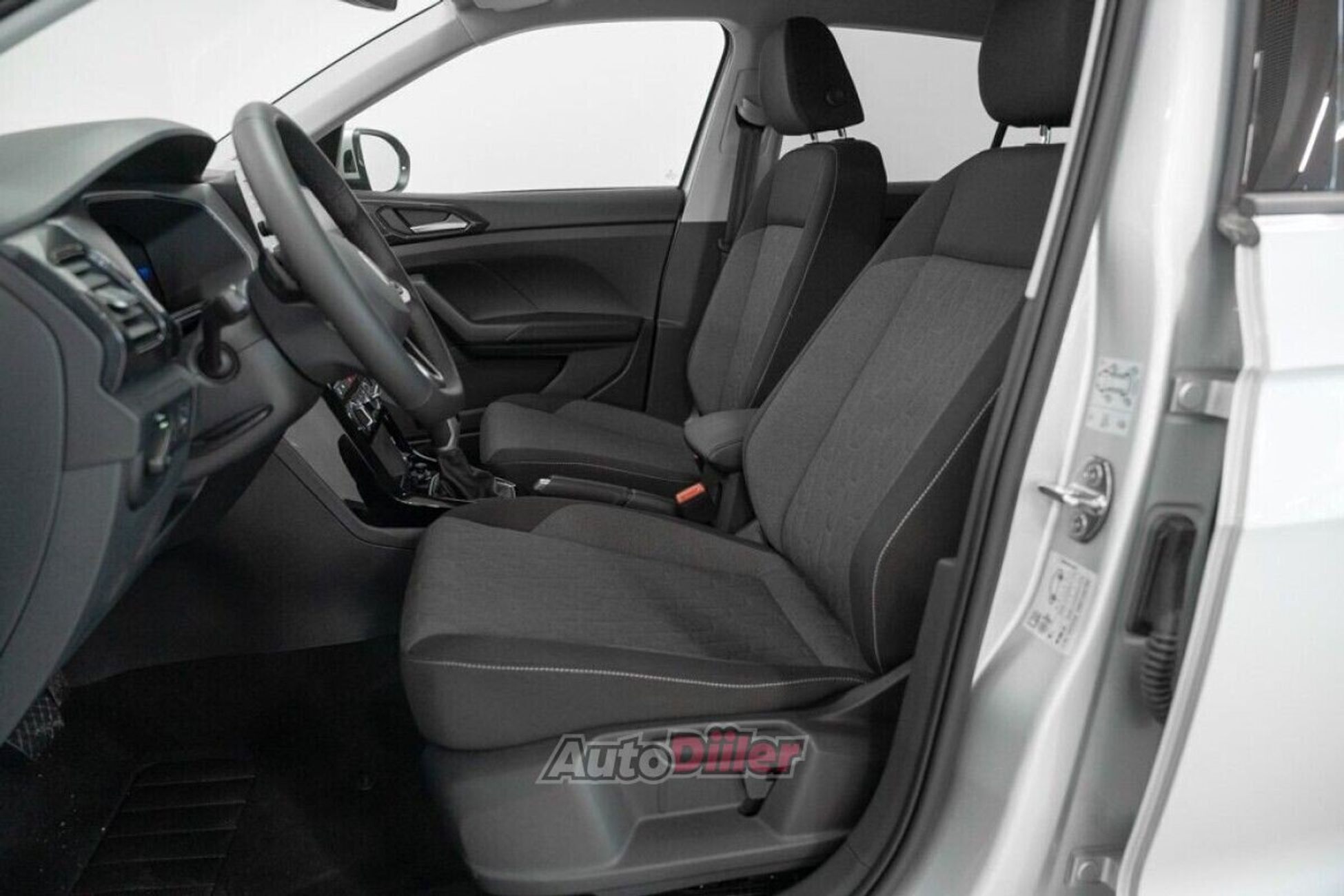 Volkswagen T-Cross 1.0 85kW 2026, photo 7/10