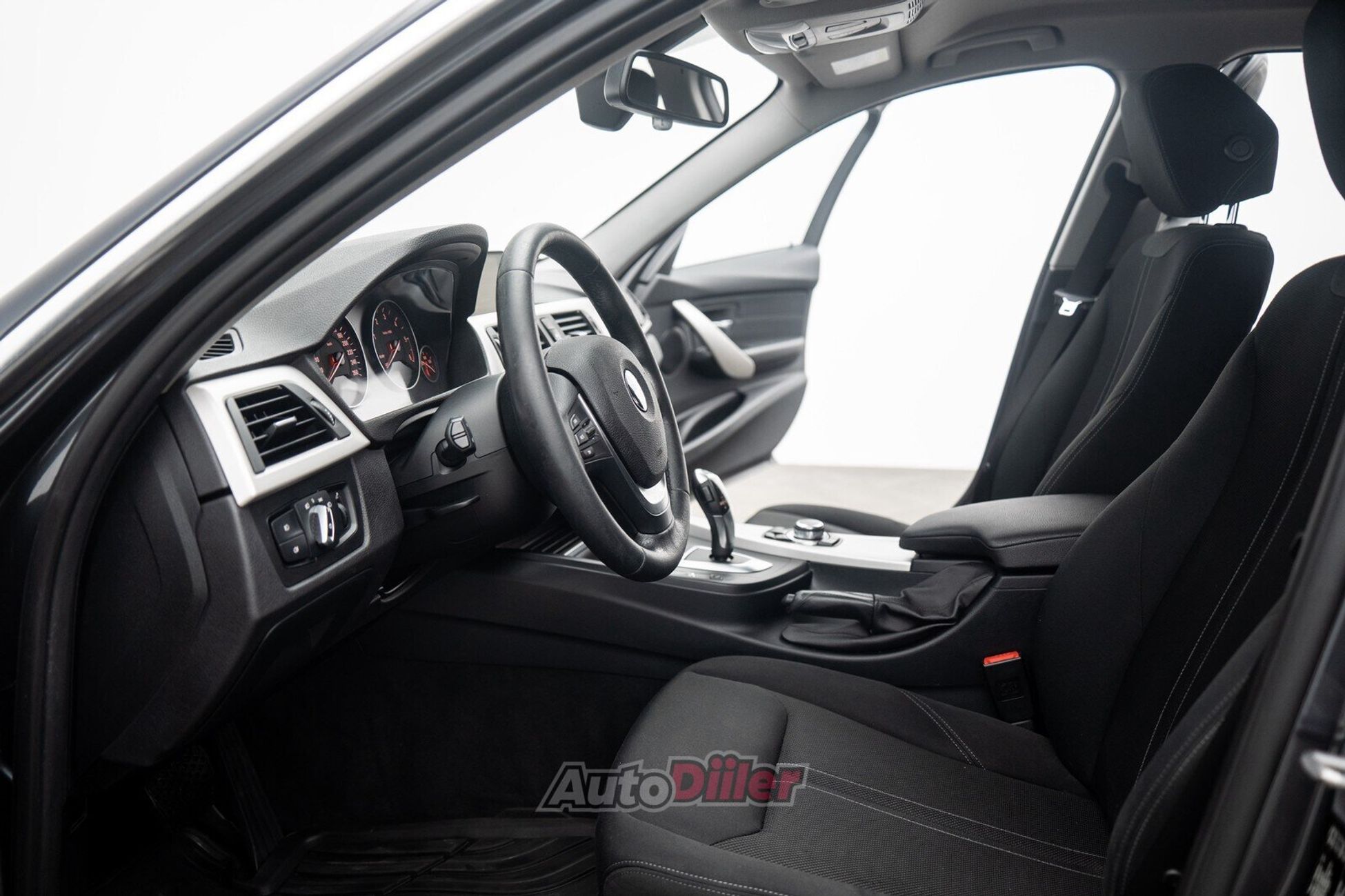 BMW 318 2.0 110kW 2017, kuva 7/10