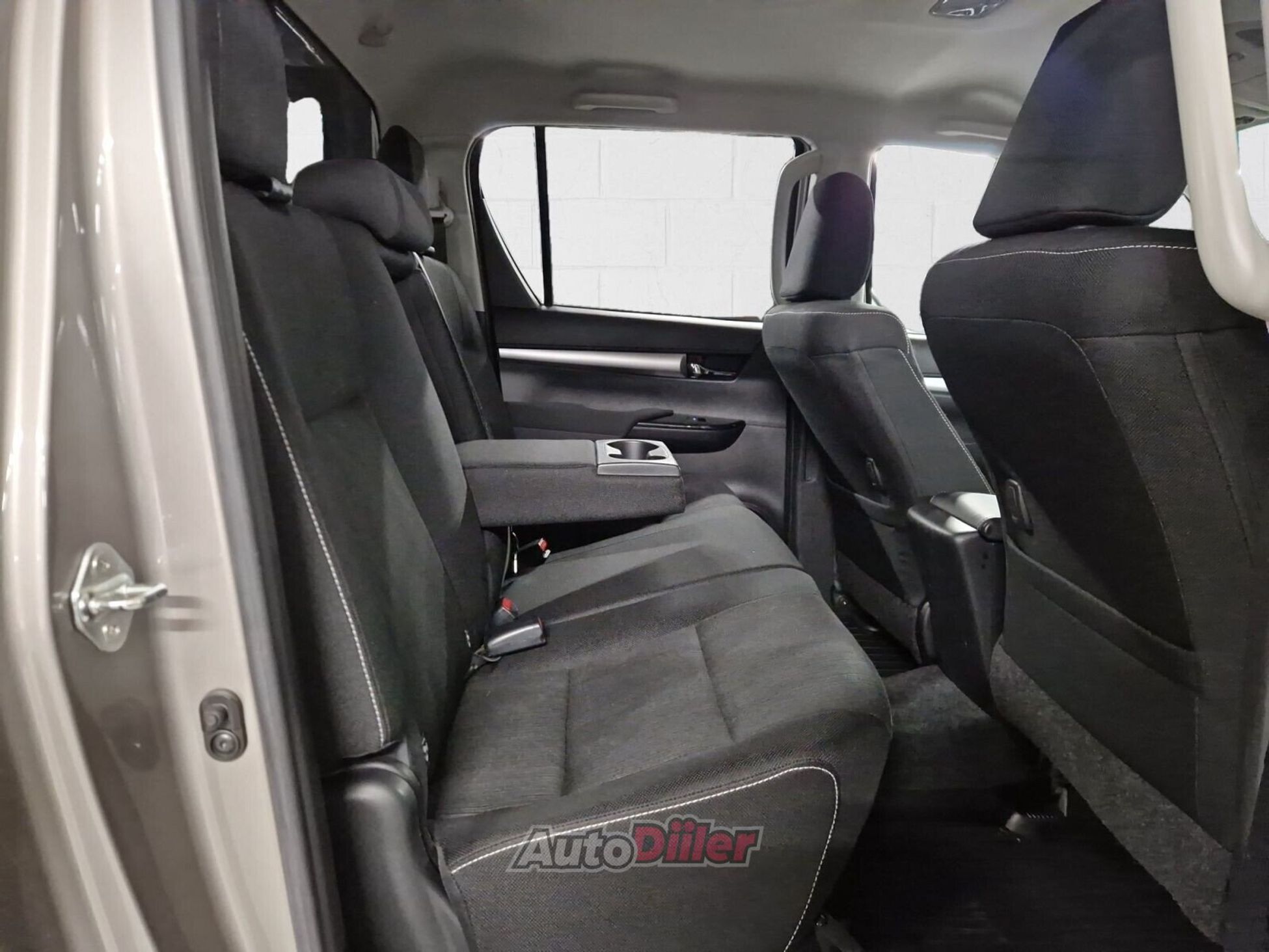 Toyota Hilux 2019, kuva 7/10