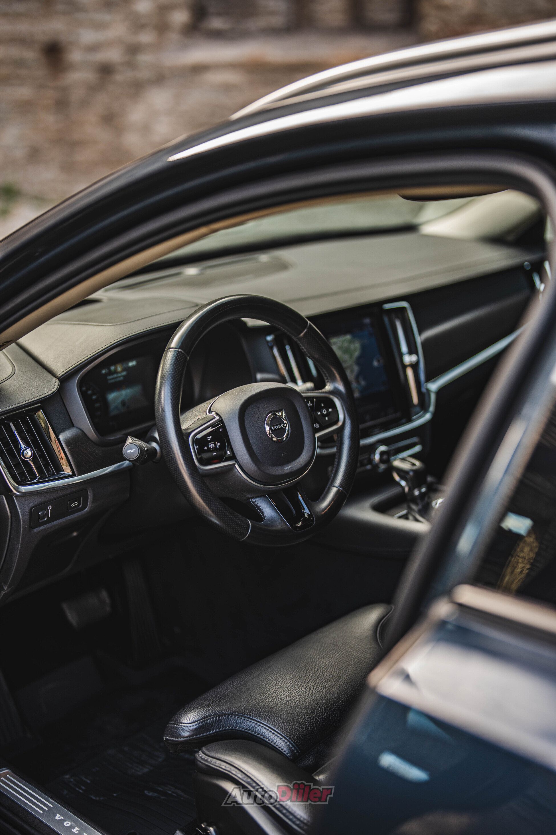 Volvo V90 Cross Country D5 2.0 173kW 2019, photo 4/10