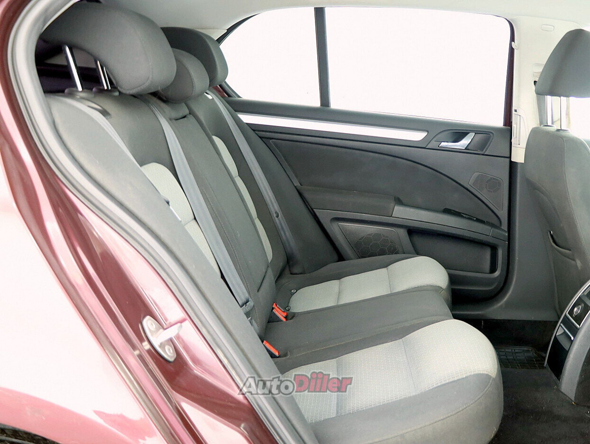 Skoda Superb 2.0 125kW 2009, kuva 7/7