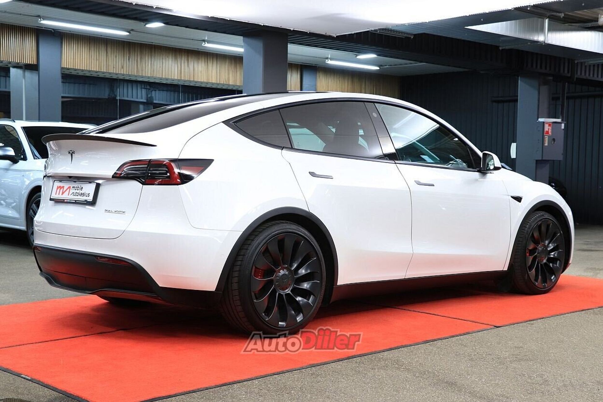 Tesla Model Y Performance AWD 155kW 2022, photo 3/10