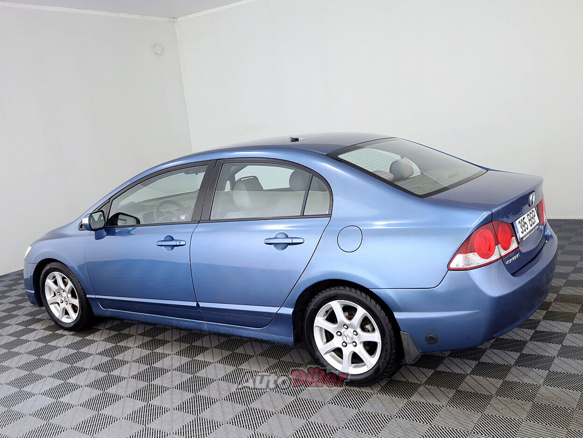 Honda Civic 1.8 103kW 2009, kuva 4/9