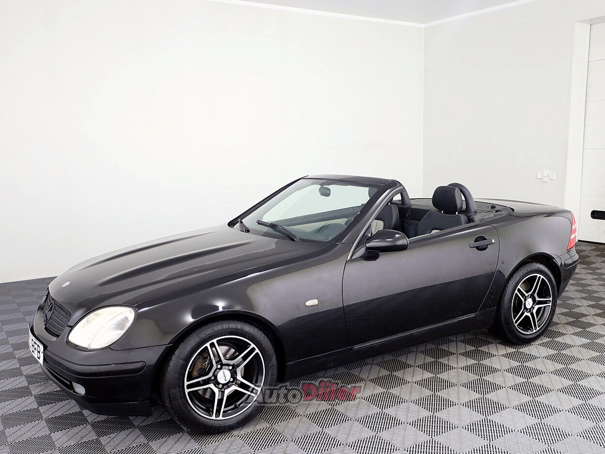 Mercedes-Benz SLK 200 2.0 100kW 1999, photo 2/8