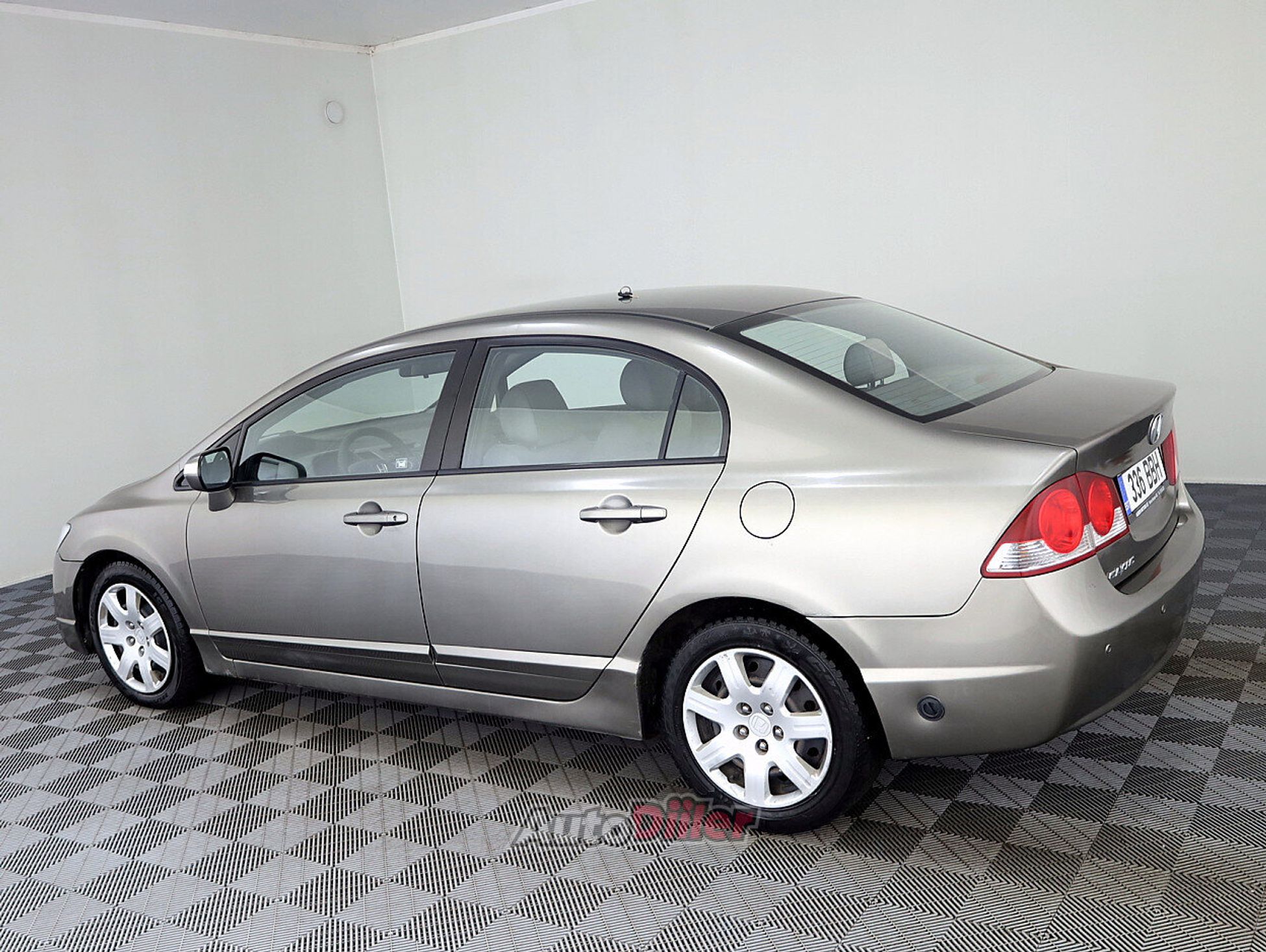Honda Civic 1.8 103kW 2008, photo 4/9