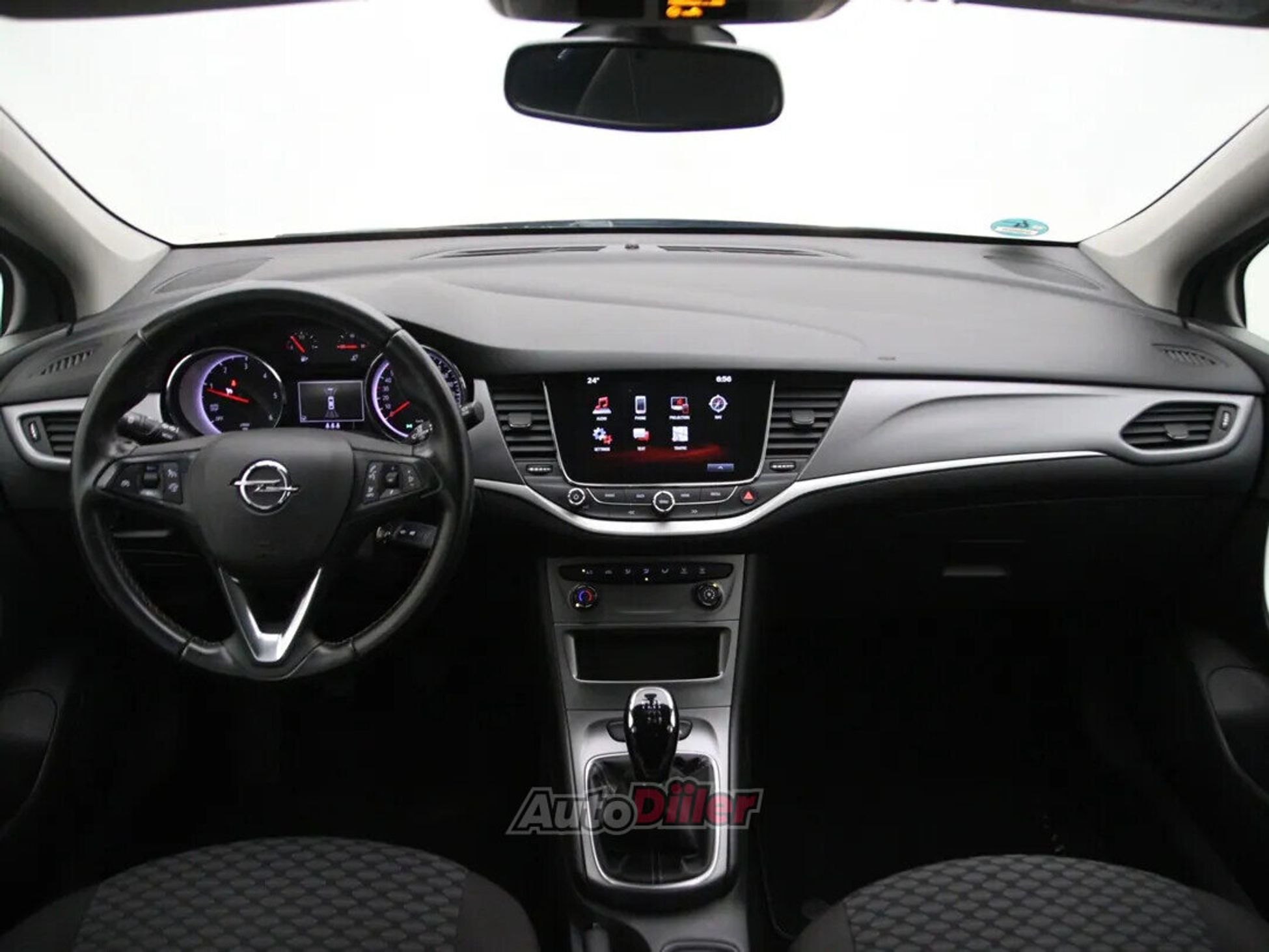 Opel Astra 120 Year Edition 1.6 81kW 2019, photo 2/10