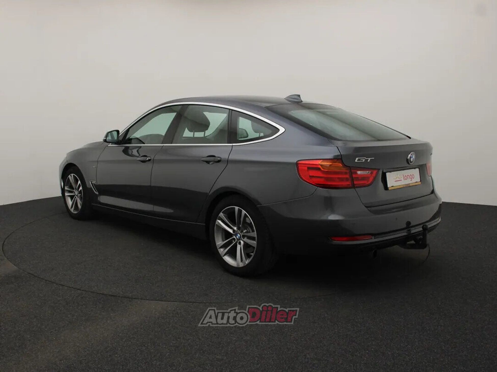 BMW 320 High Executive 2.0 135kW 2014, photo 7/10