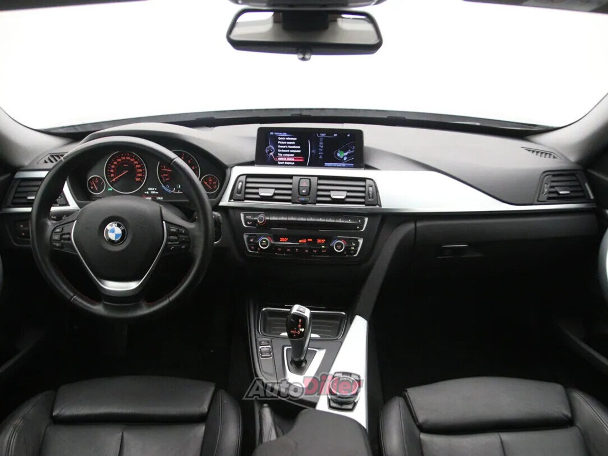 BMW 320 High Executive 2.0 135kW 2014, photo 2/10