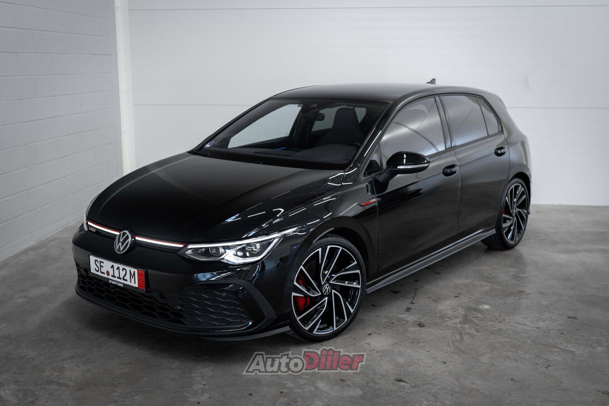 Volkswagen Golf GTI 2.0 180kW 2021, photo 4/10