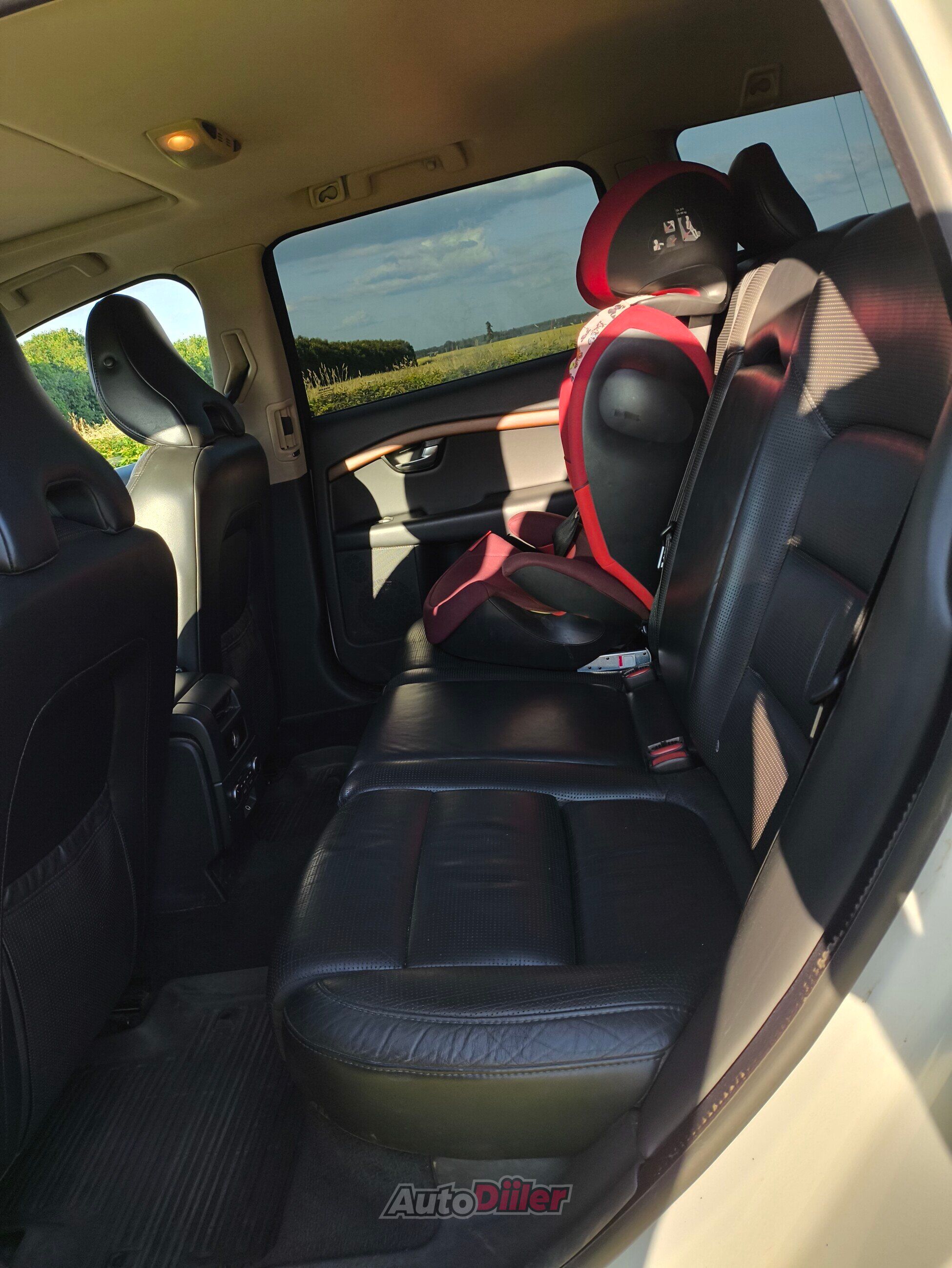 Volvo V70 3.0 210kW 2007, kuva 7/10