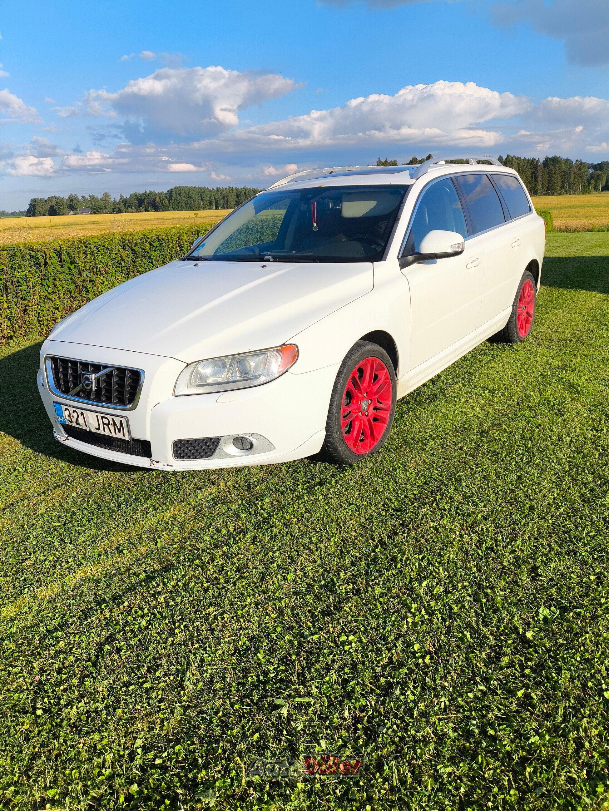 Volvo V70