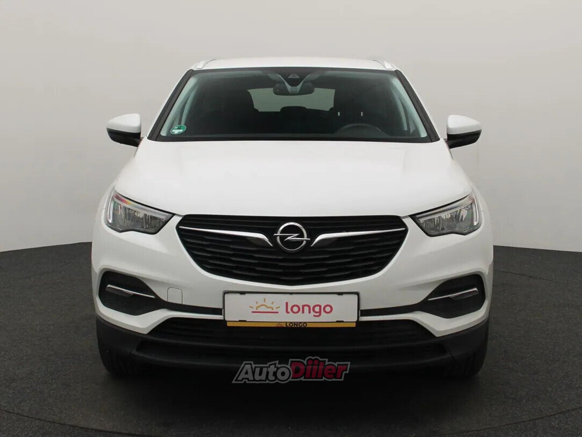 Opel Grandland X Business+ 1.2 96kW 2019, kuva 3/10