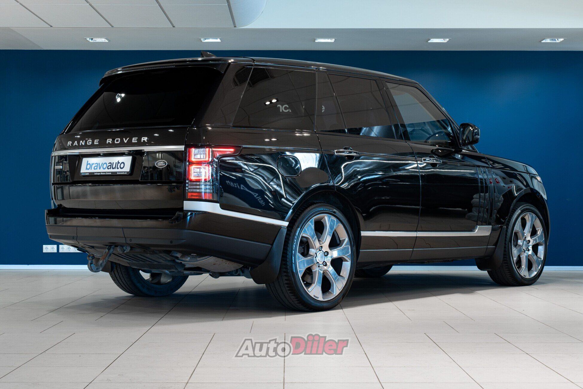 Land Rover Range Rover 2017, photo 2/5