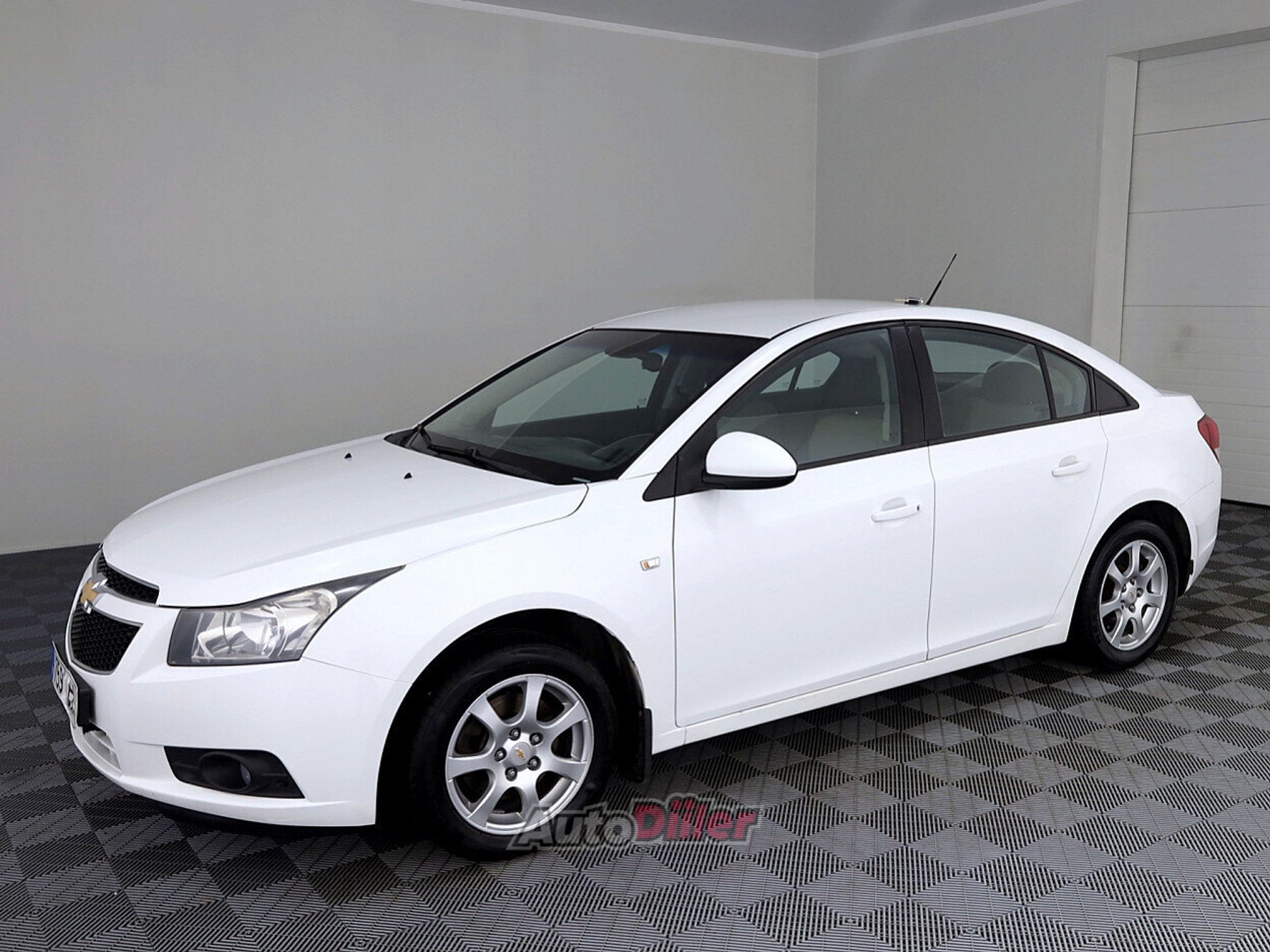 Chevrolet Cruze 2.0 92kW 2010, photo 2/7