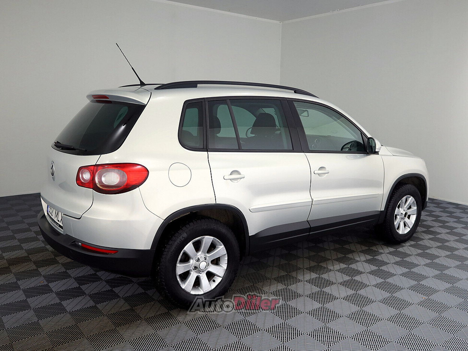 Volkswagen Tiguan 2.0 125kW 2009, kuva 3/8