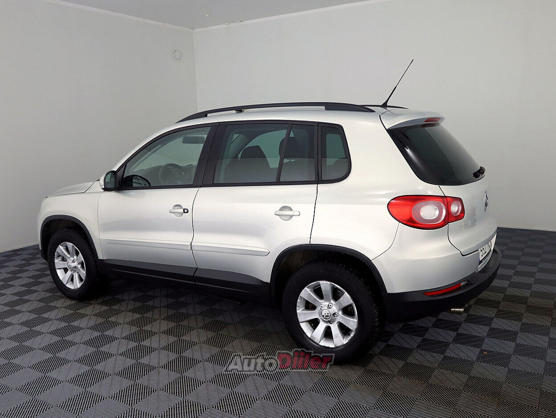 Volkswagen Tiguan 2.0 125kW 2009, kuva 4/8