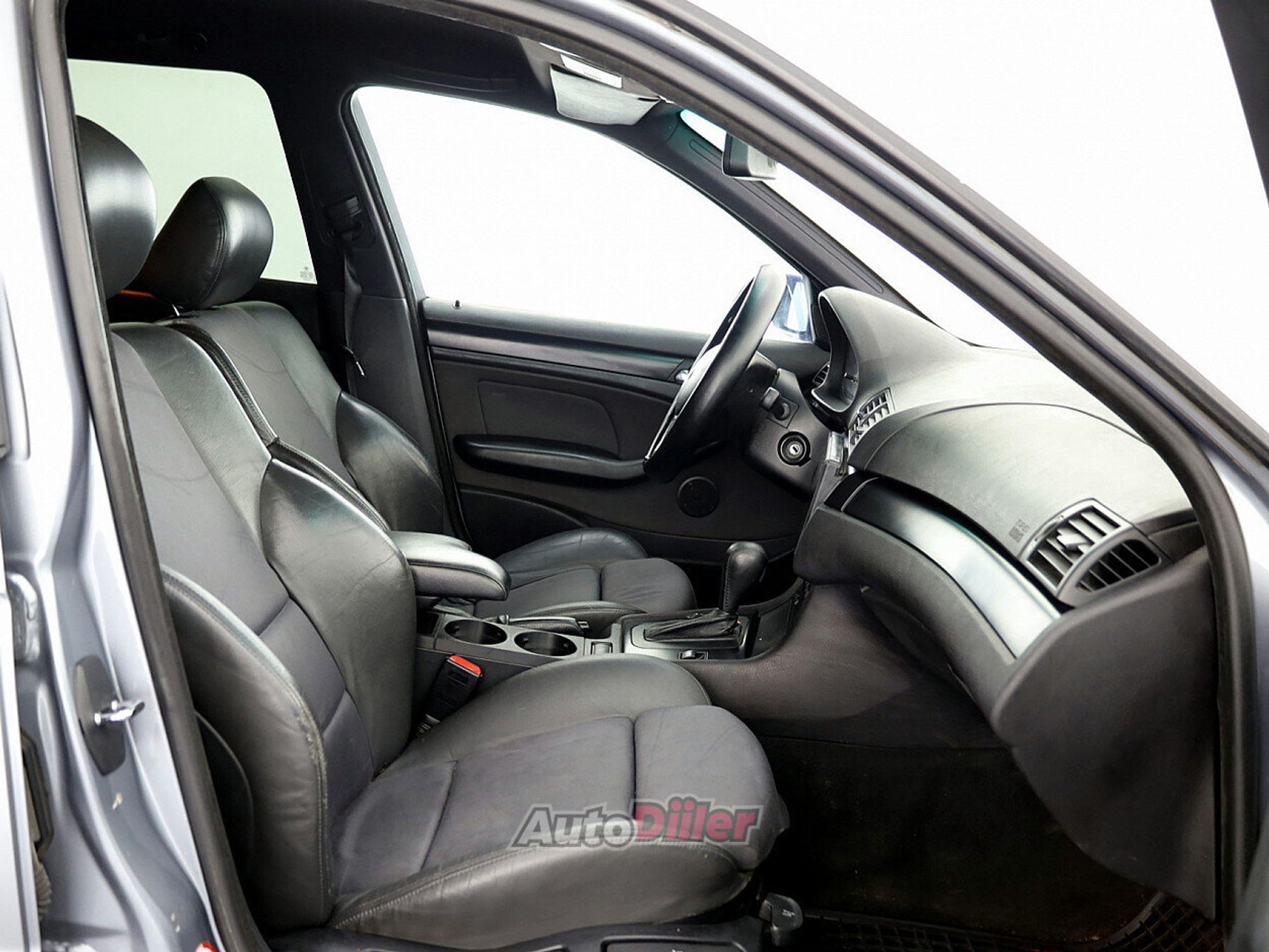 BMW 320 2.0 110kW 2004, photo 6/8