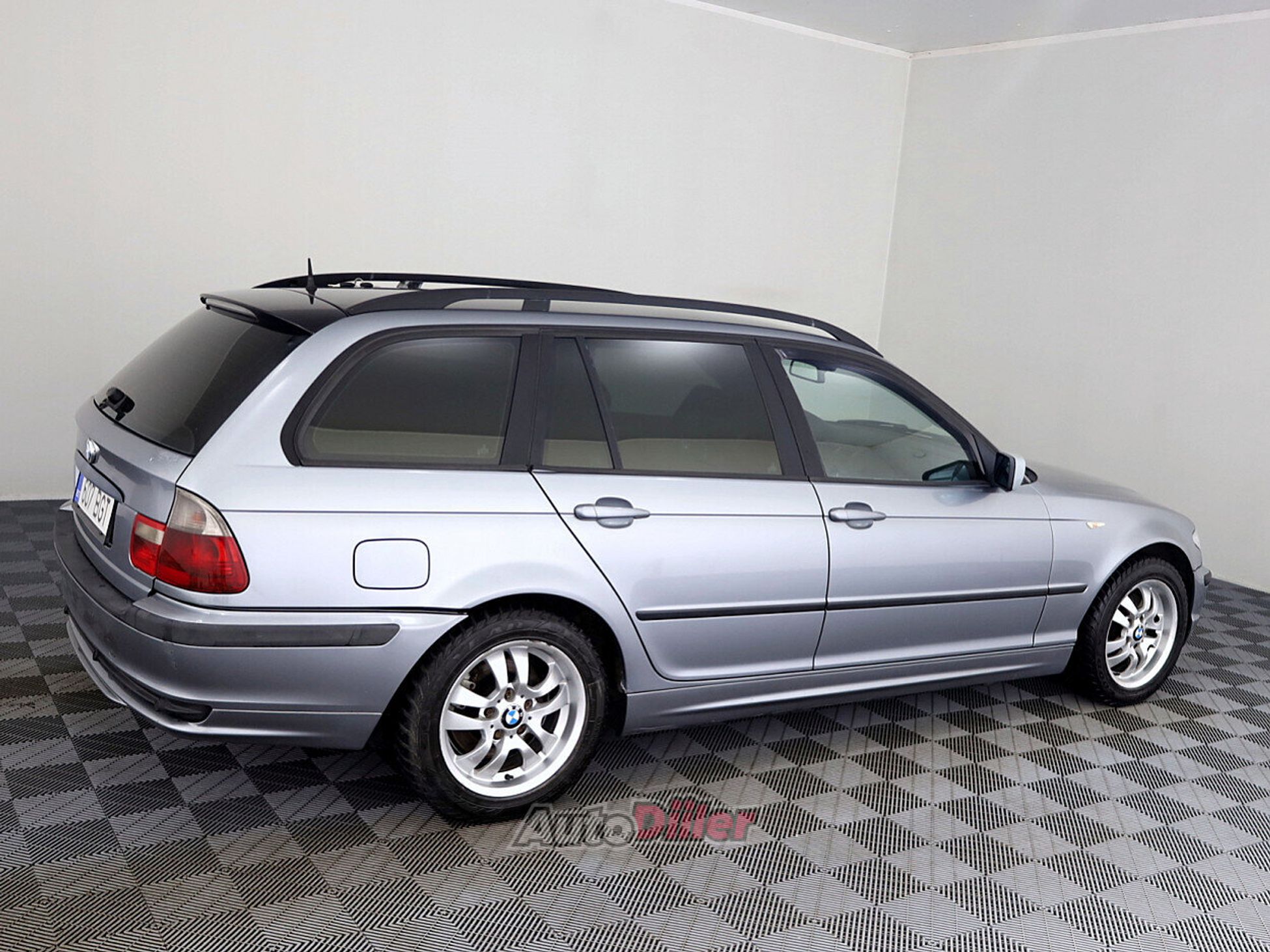 BMW 320 2.0 110kW 2004, photo 3/8