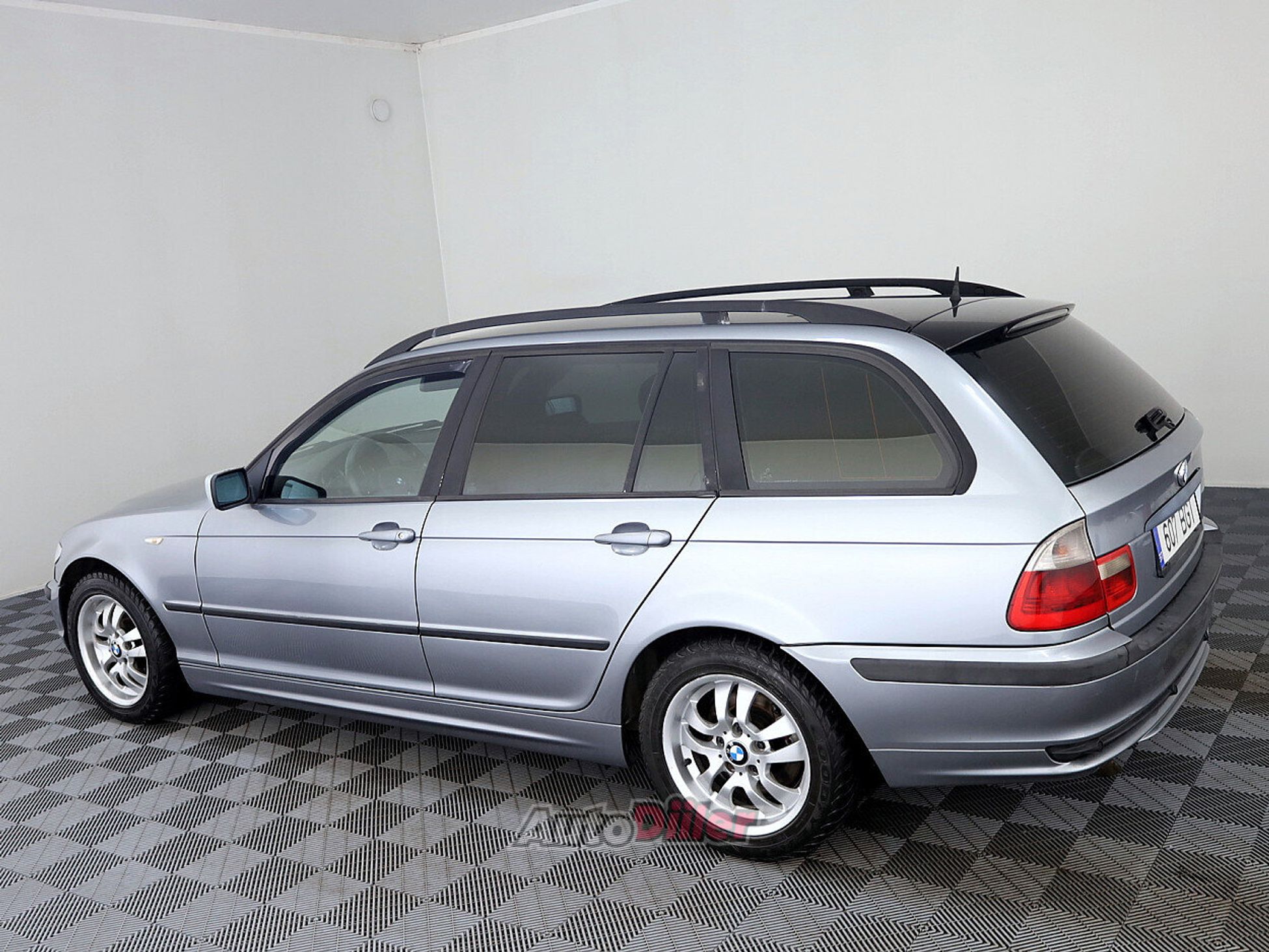 BMW 320 2.0 110kW 2004, photo 4/8