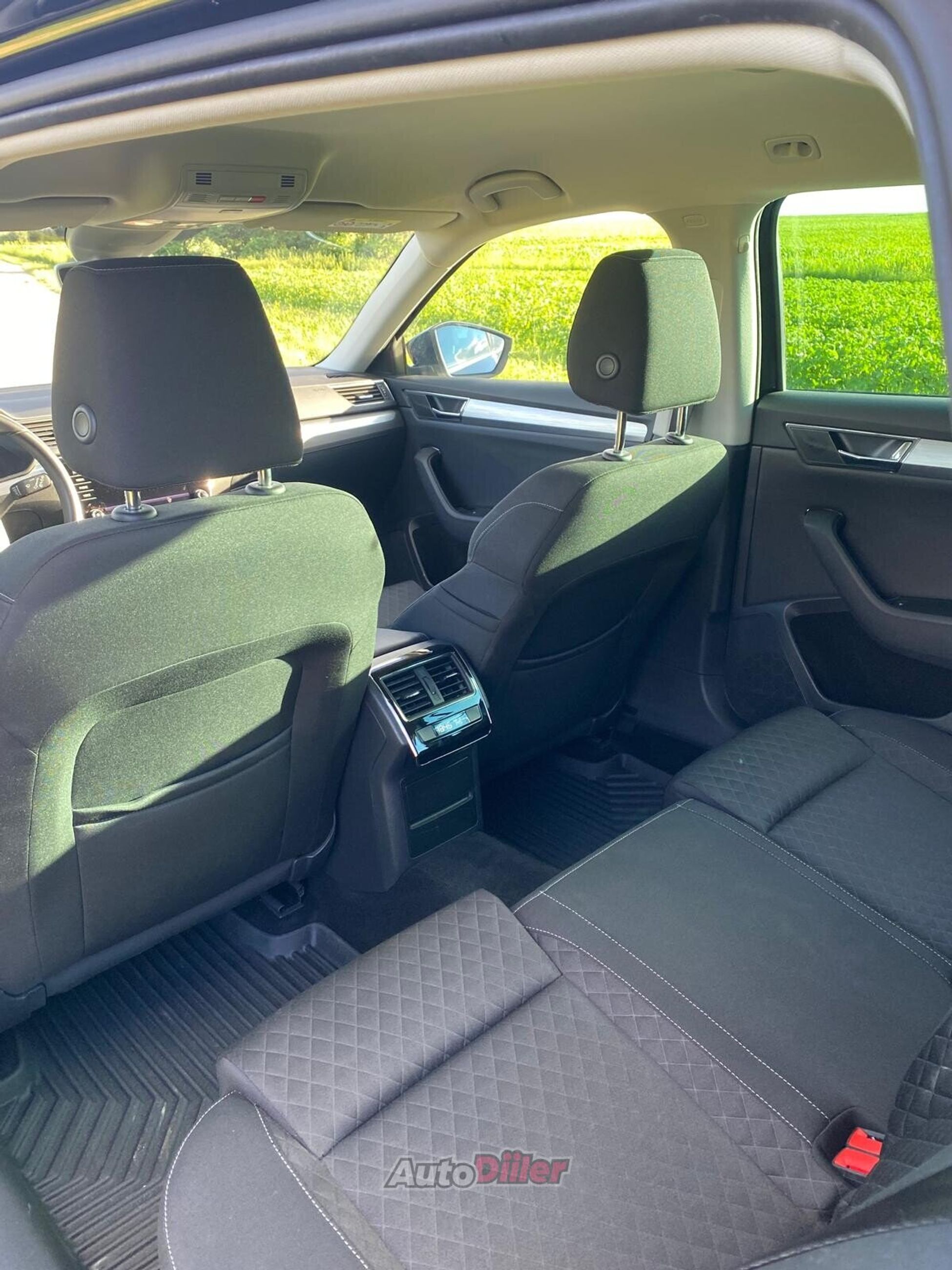 Skoda Superb 2.0 110kW 2020, photo 6/8