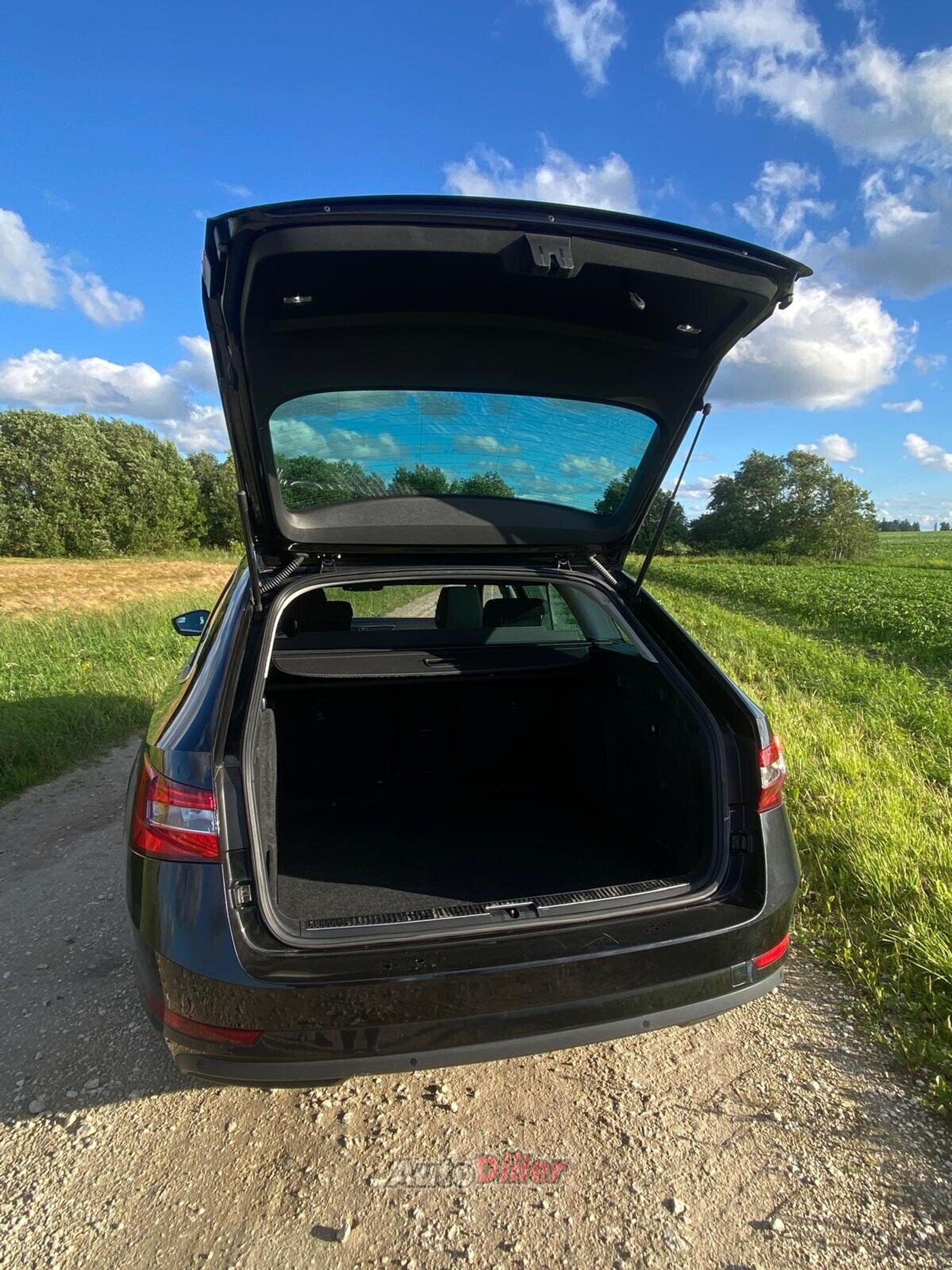 Skoda Superb 2.0 110kW 2020, photo 7/8