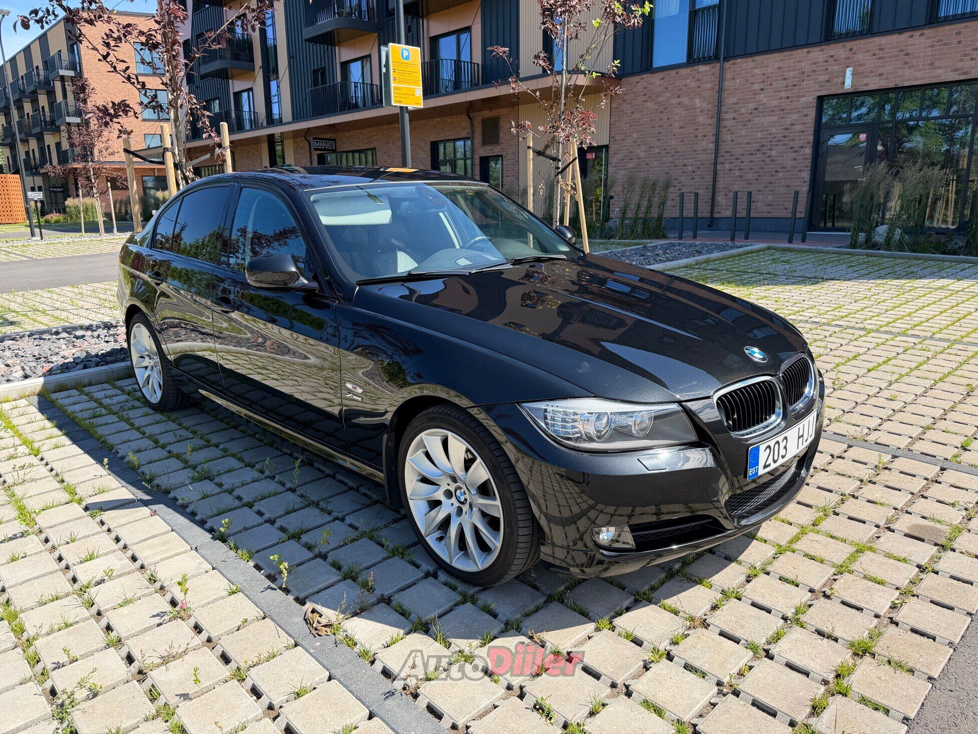 BMW 330
