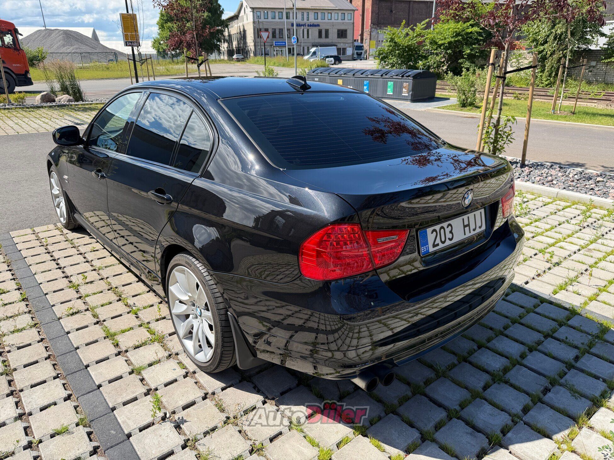 BMW 330 3.0 200kW 2010, kuva 5/10