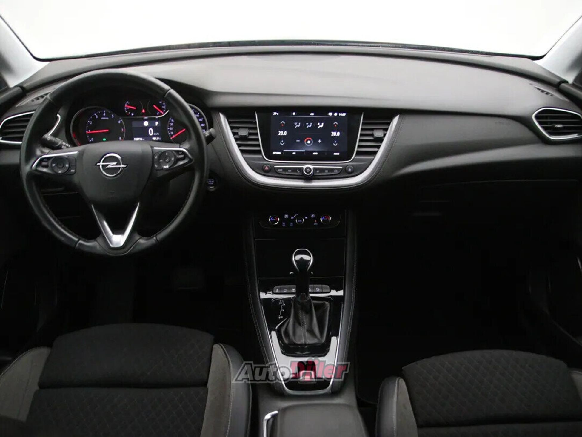 Opel Grandland 2020, kuva 2/10