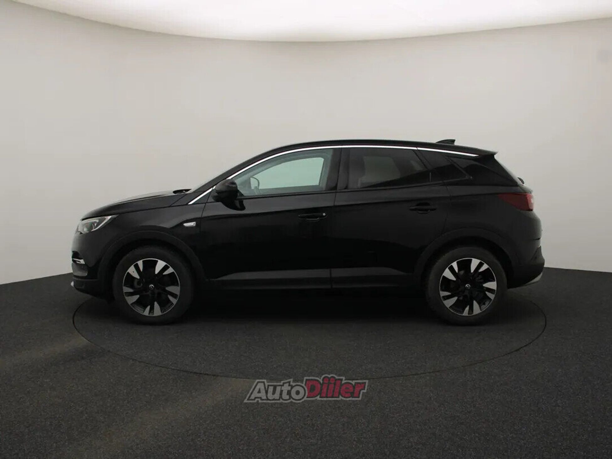 Opel Grandland 2020, kuva 6/10