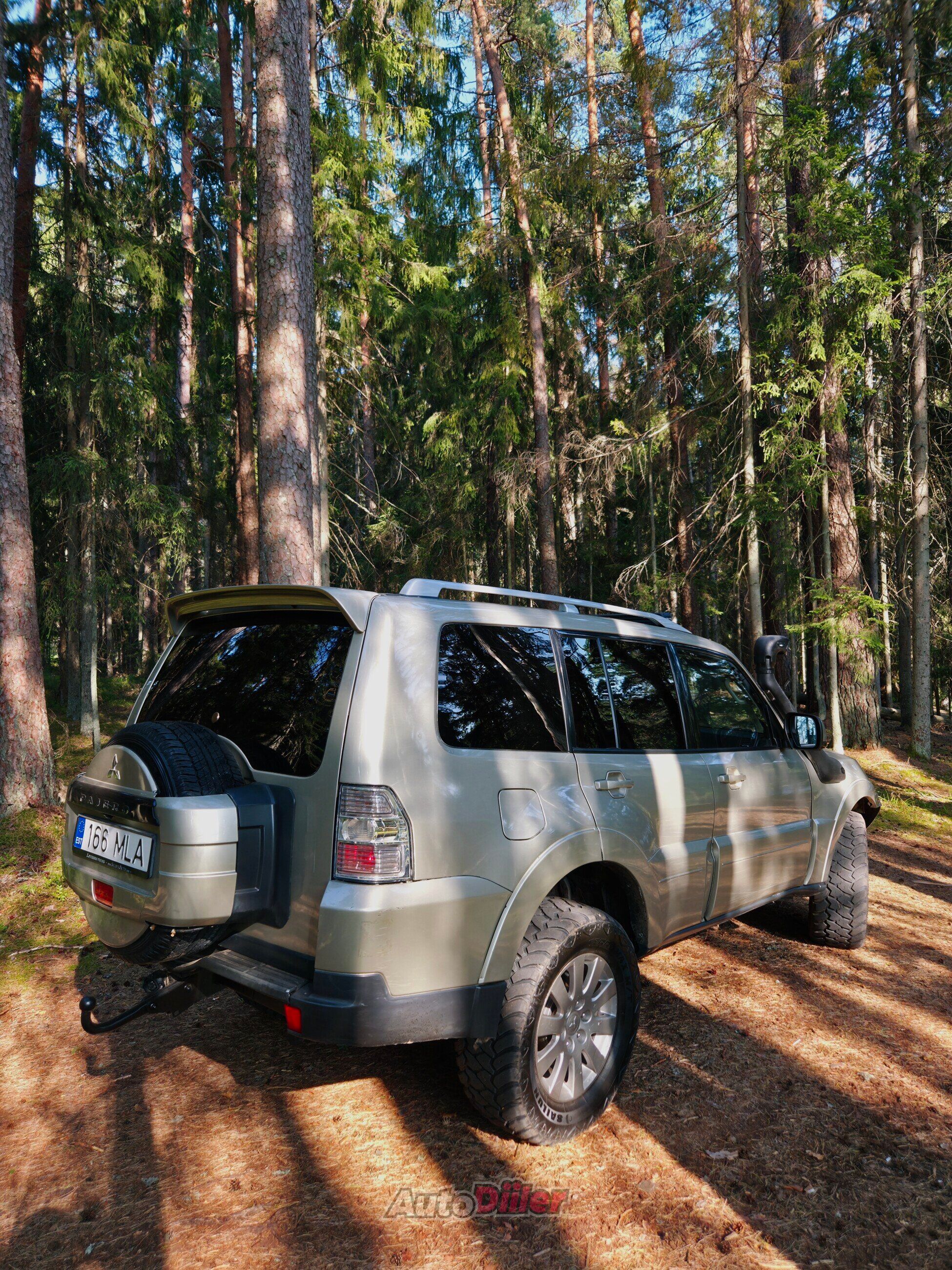 Mitsubishi Pajero 3.2 125kW 2007, photo 2/10