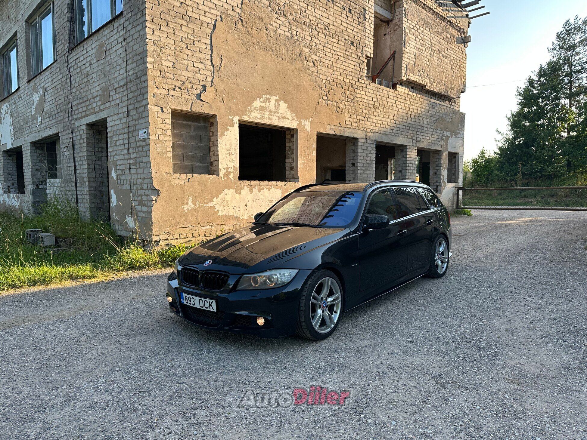 BMW 318 M-pakett 2.0 105kW 2010, kuva 2/10