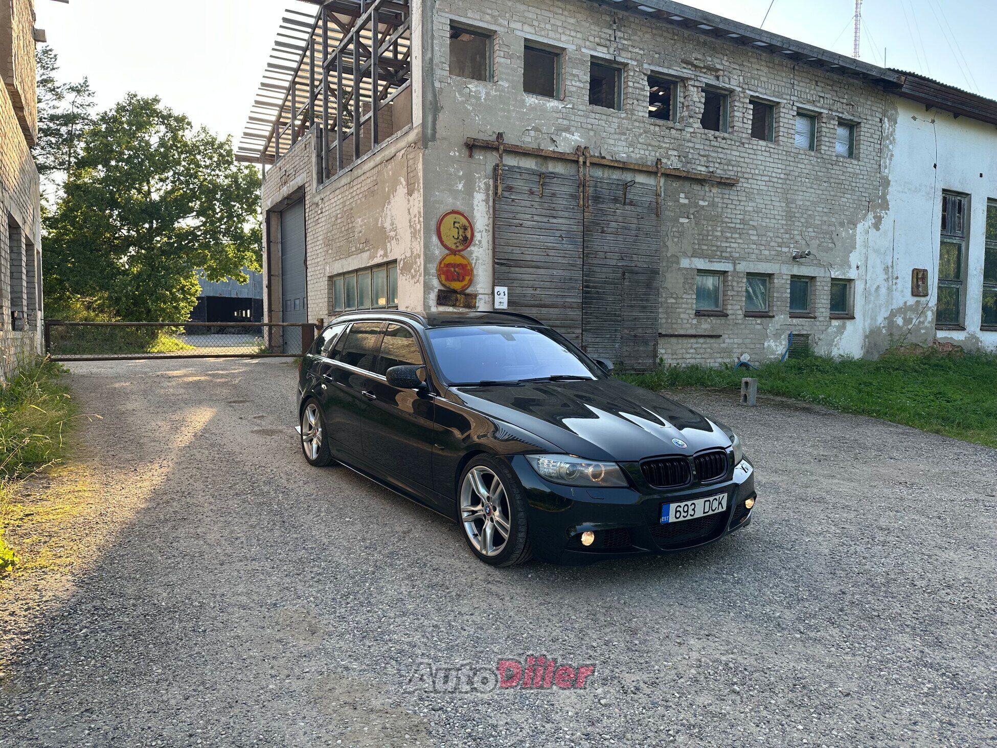 BMW 318 M-pakett 2.0 105kW 2010, kuva 4/10