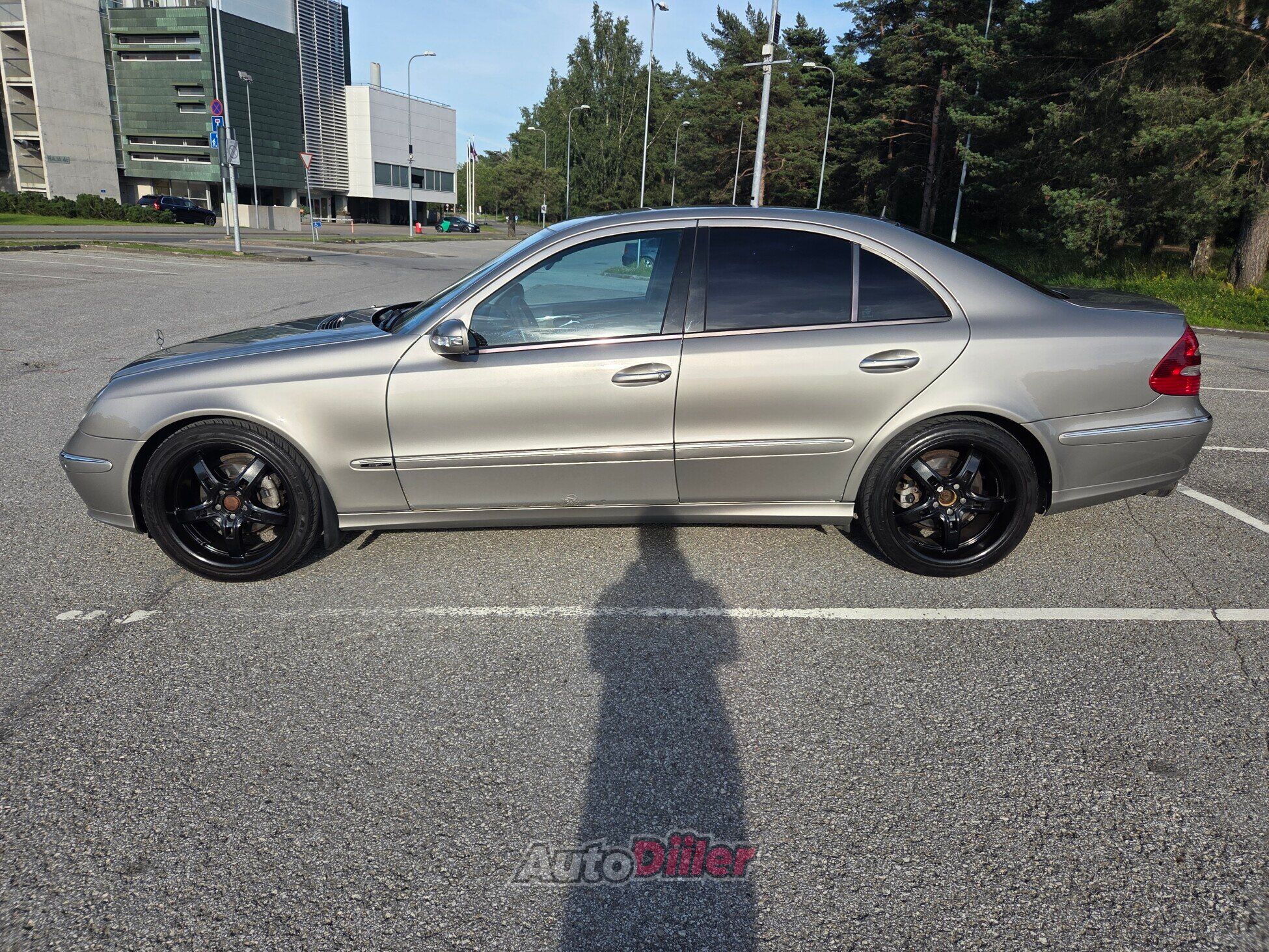 Mercedes-Benz E 320 Avantgarde 3.2 165kW 2005, photo 2/10