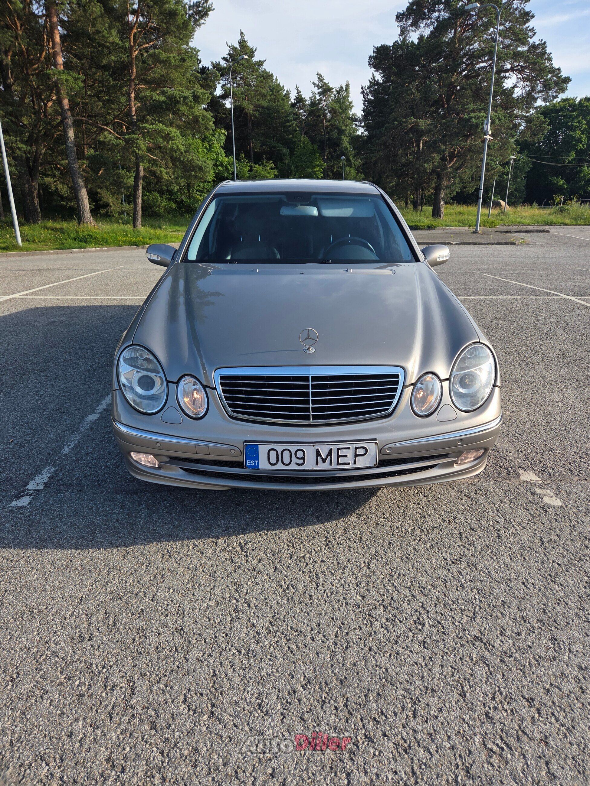 Mercedes-Benz E 320
