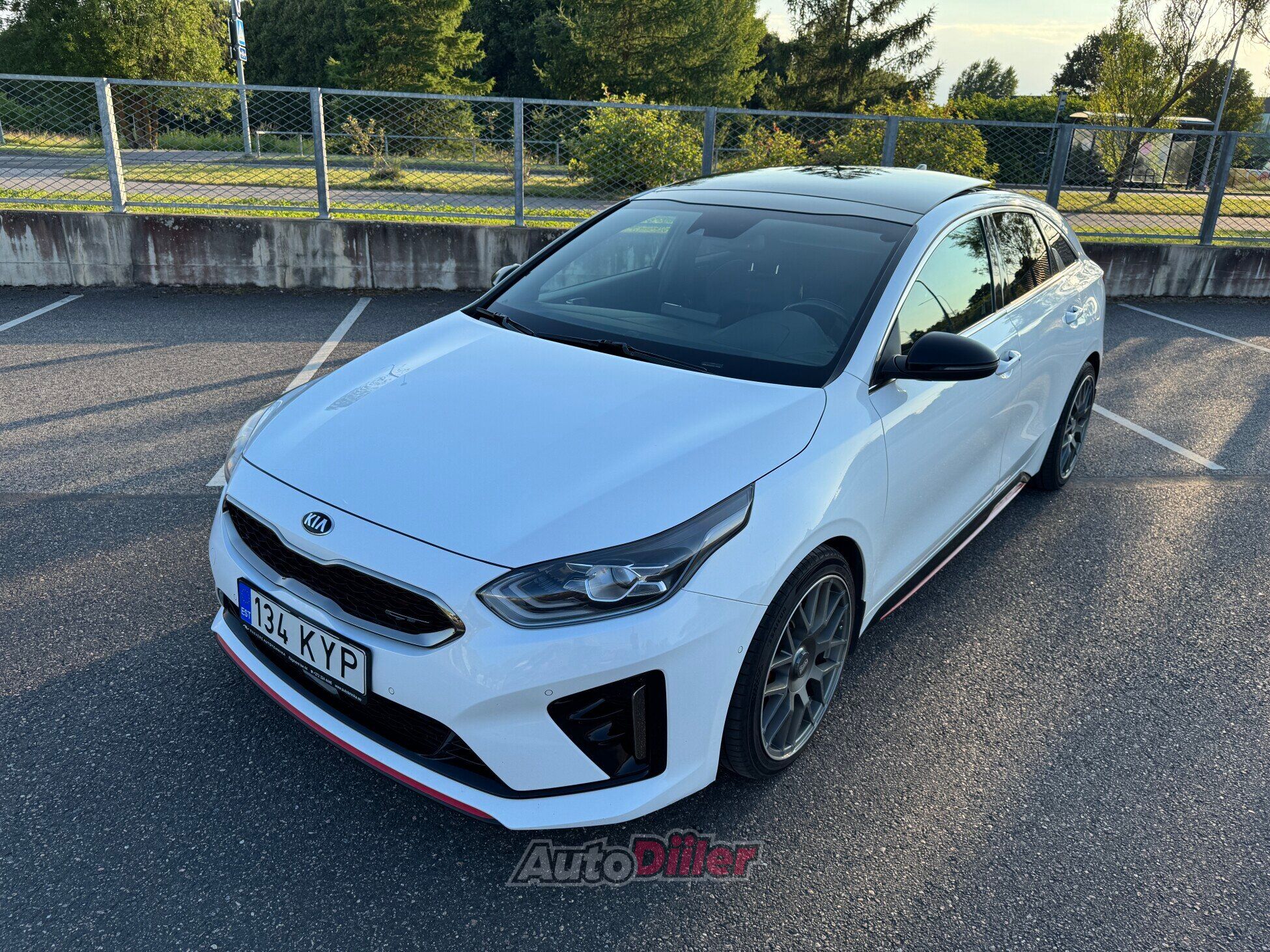 Kia pro cee'd / ProCeed GT TX 1.6 150kW 2020, photo 2/10