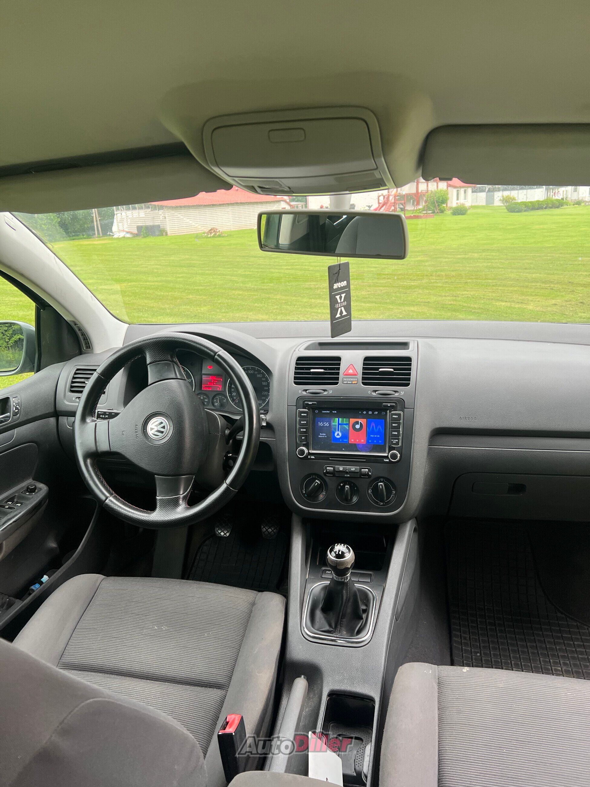 Volkswagen Golf 5 1.6 75kW 2004, kuva 4/4