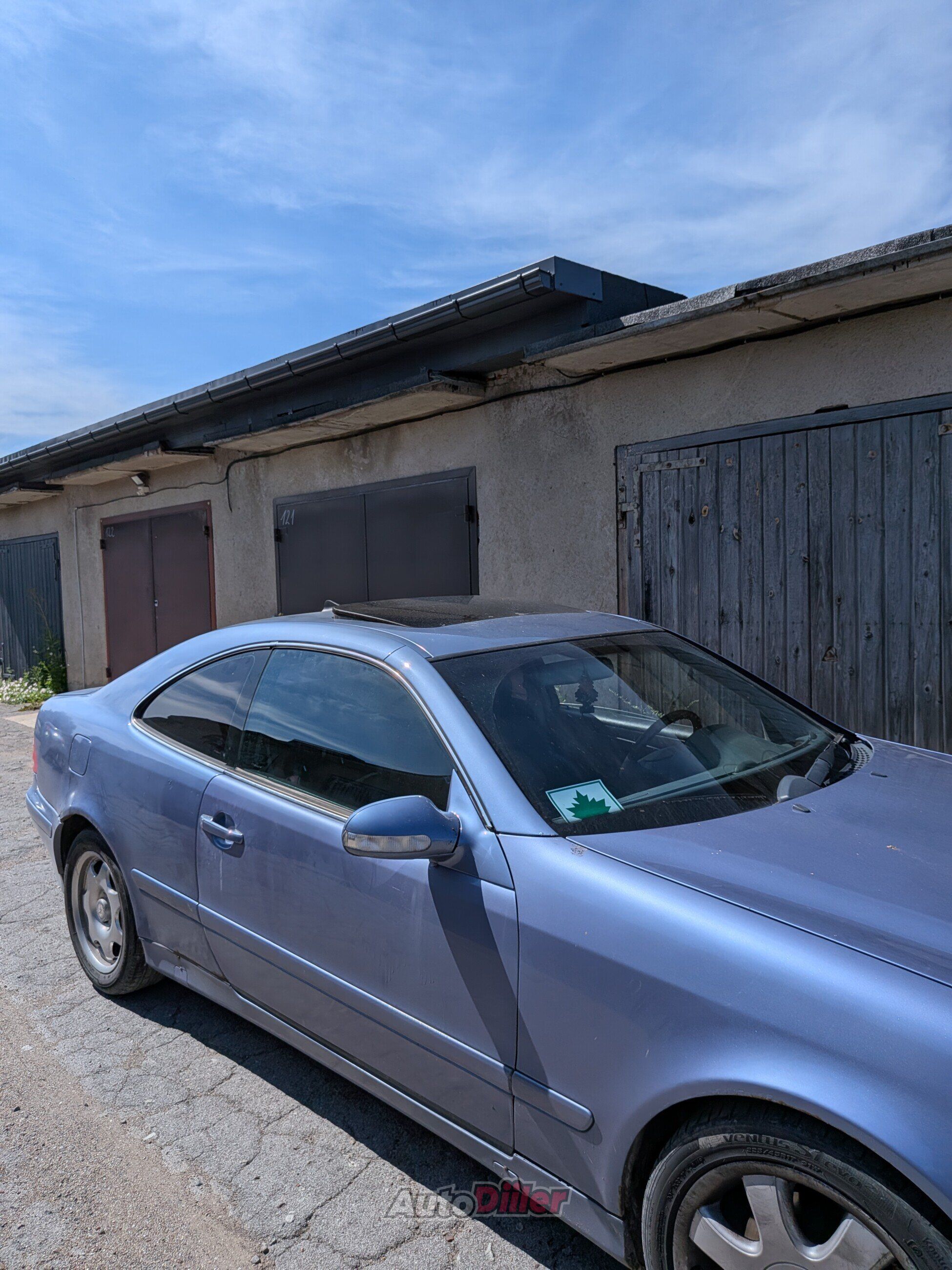 Mercedes-Benz CLK 320