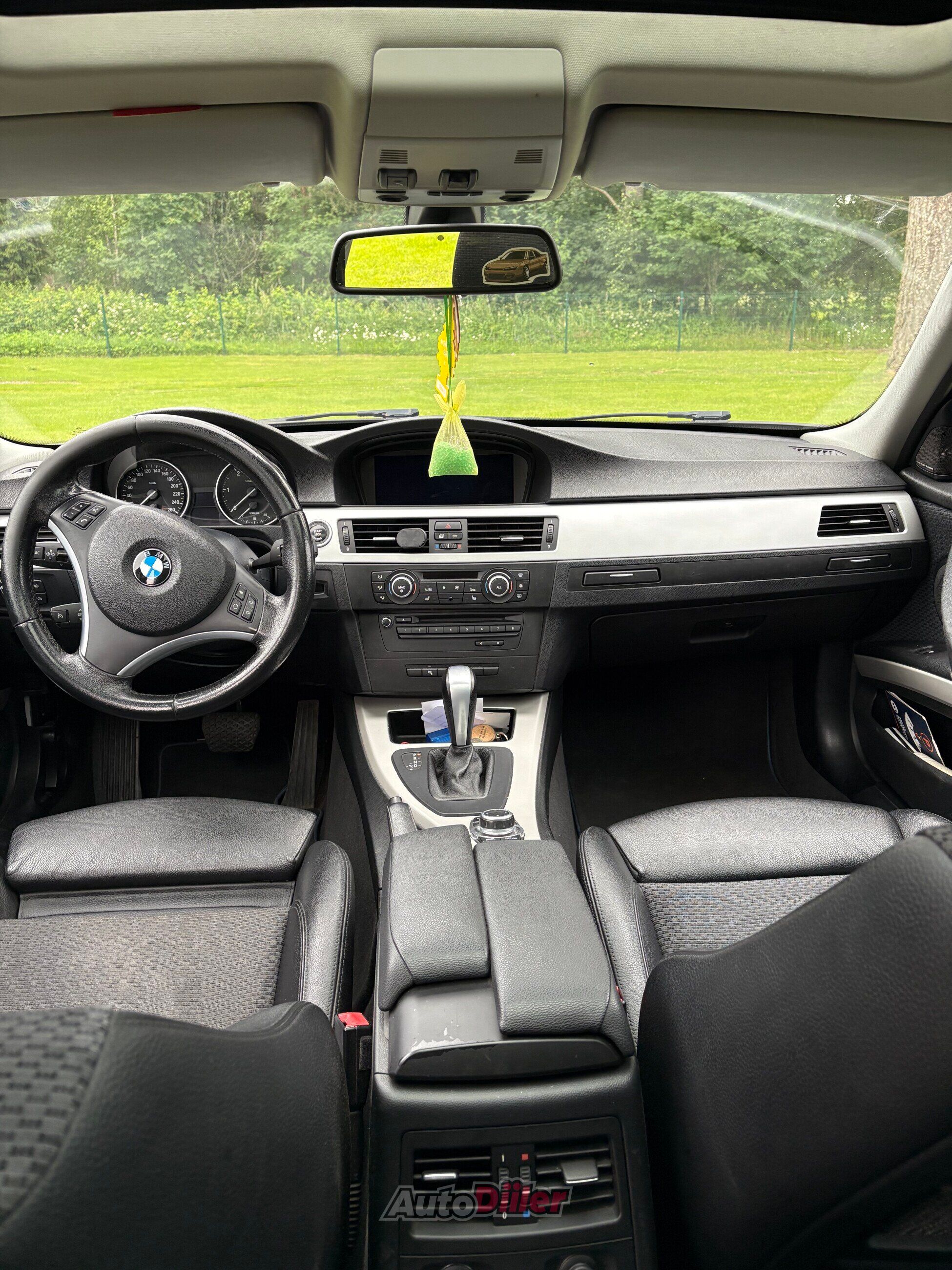 BMW 325 3.0 150kW 2011, photo 7/10