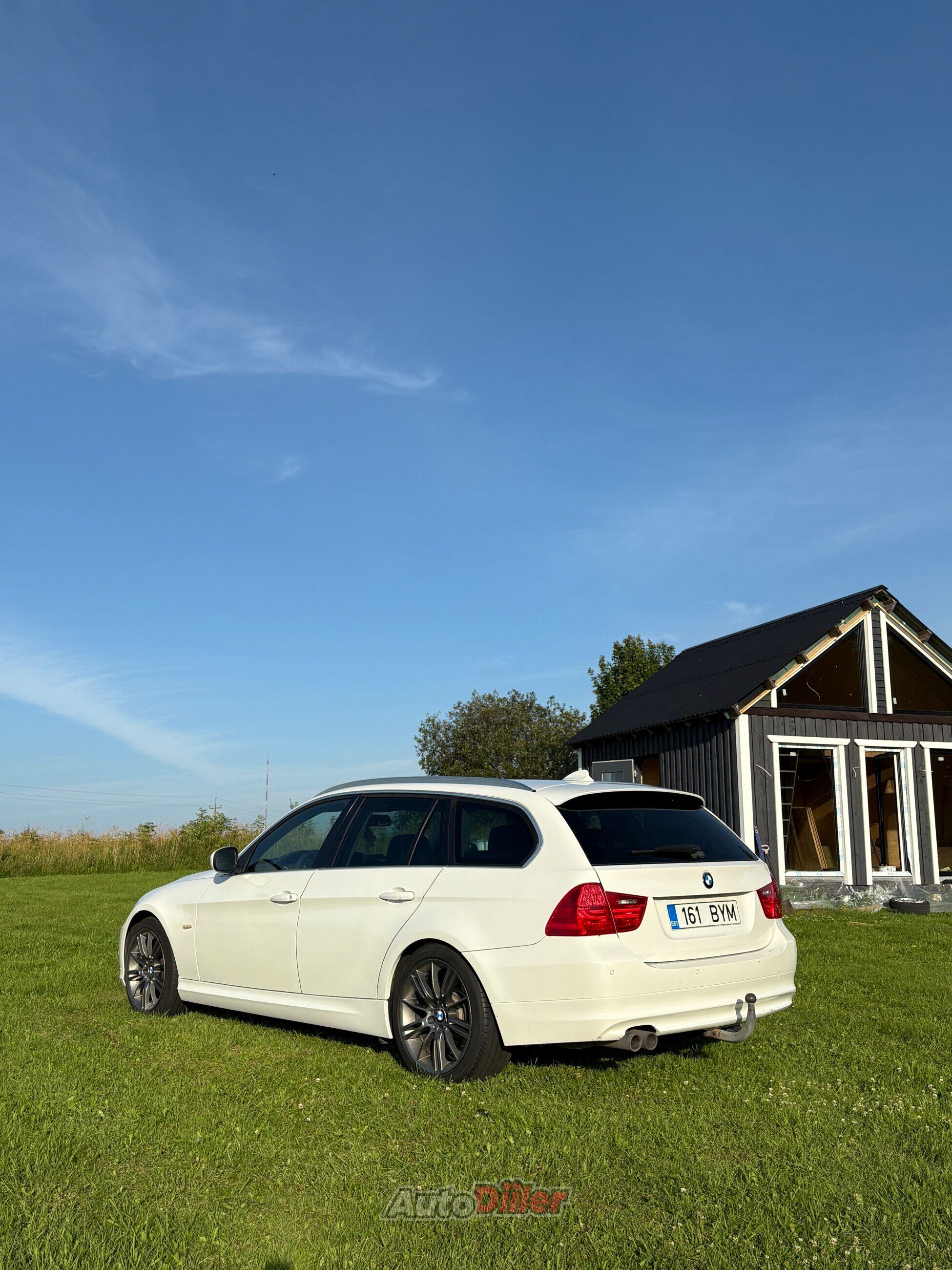 BMW 325 3.0 150kW 2011, photo 2/10