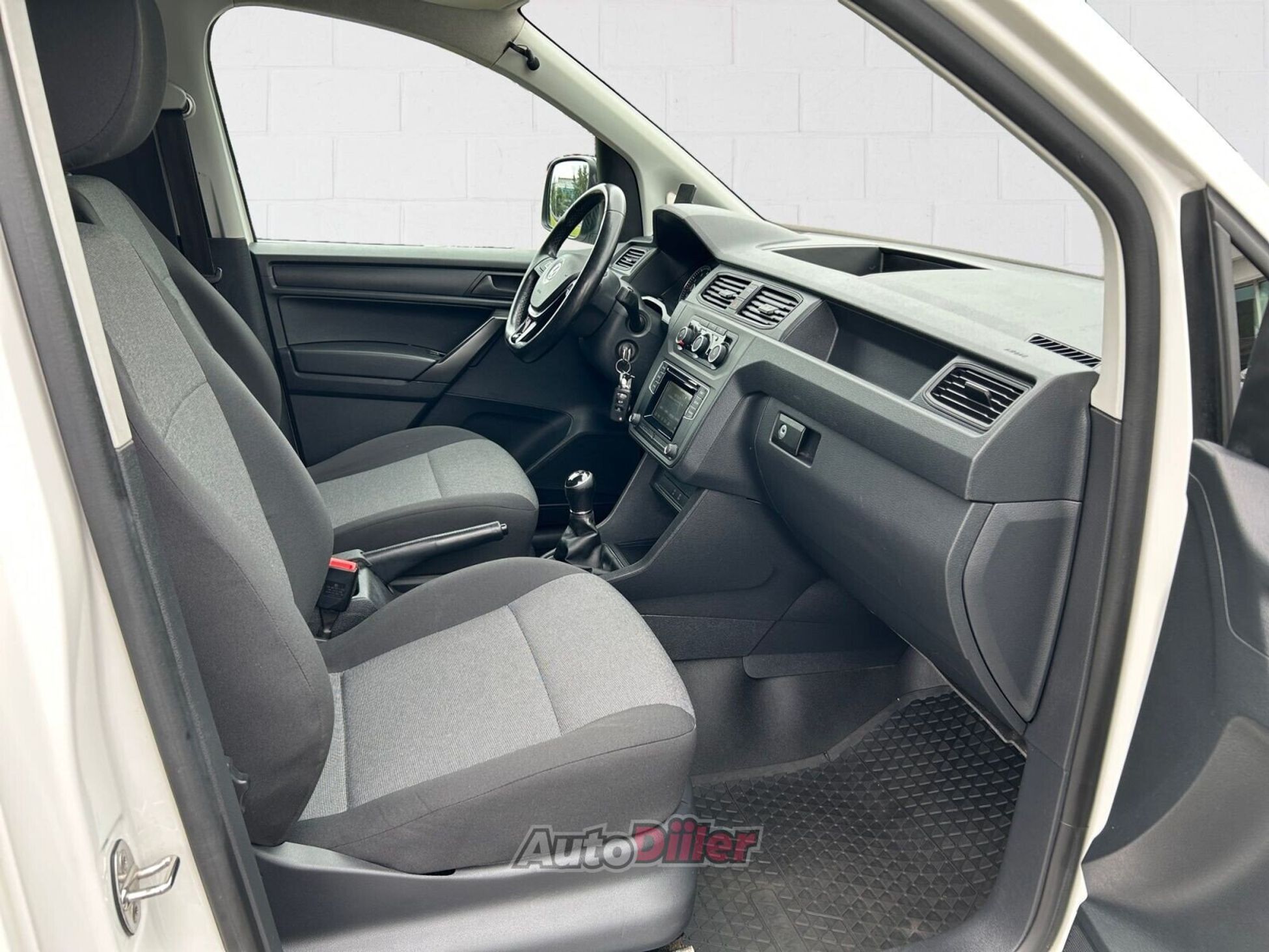 Volkswagen Caddy 2019, kuva 6/10