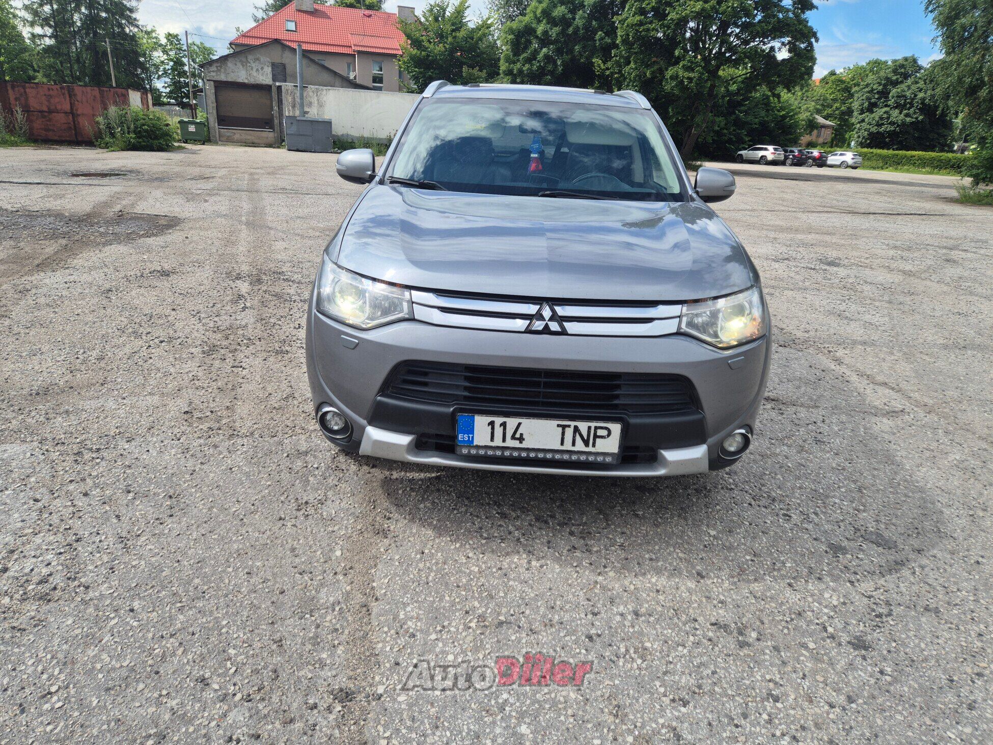 Mitsubishi Outlander 2.3 110kW 2014, kuva 3/5