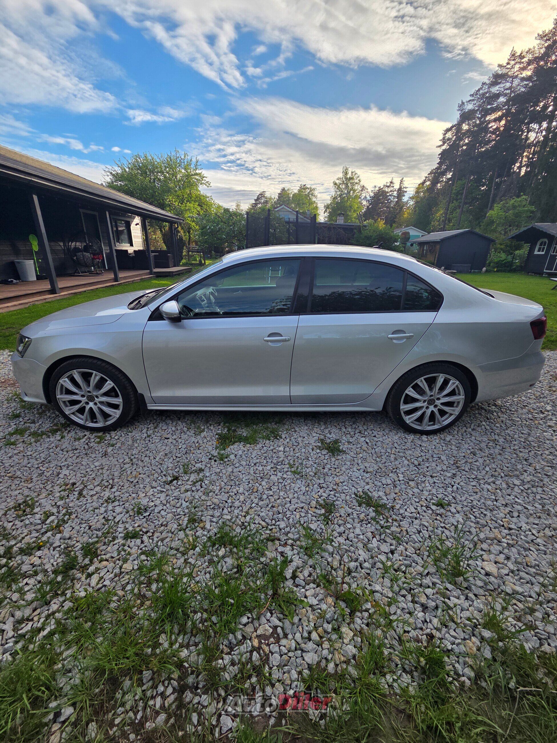 Volkswagen Jetta 1.4 92kW 2016, photo 2/9
