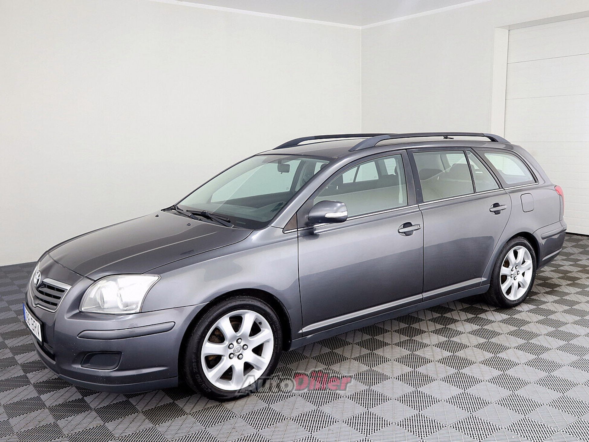 Toyota Avensis 2.0 93kW 2007, photo 2/8